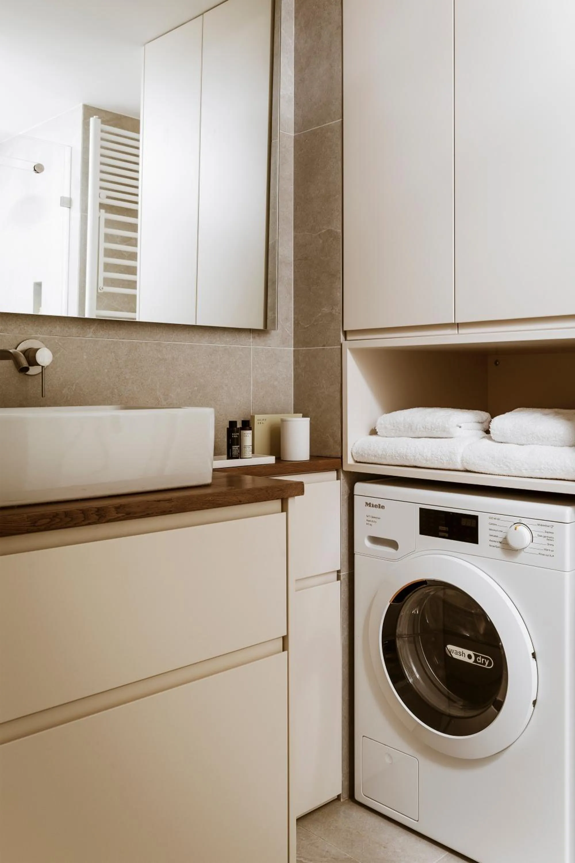 pet friendly in Likno Athens