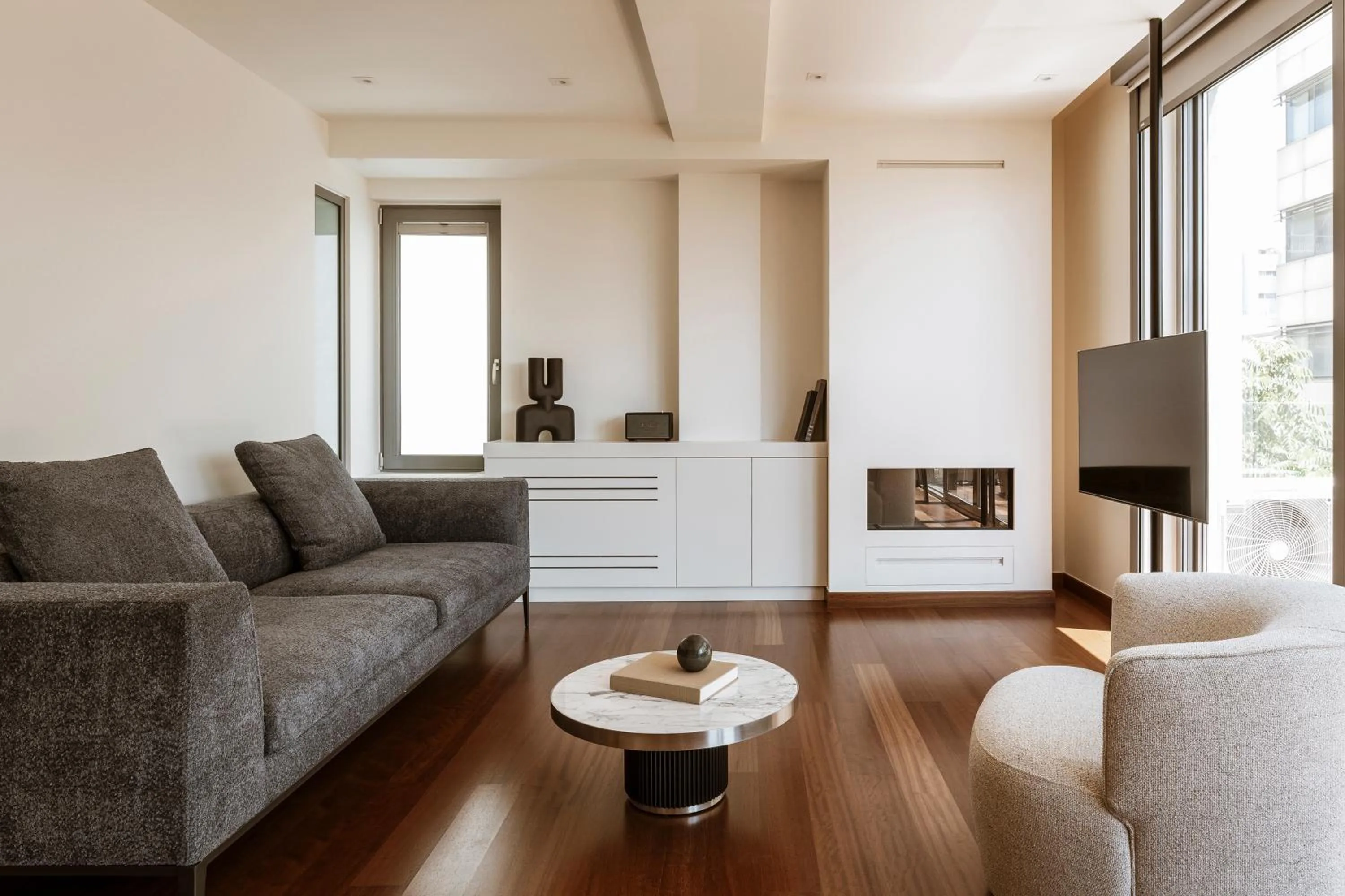 TV and multimedia in Likno Athens