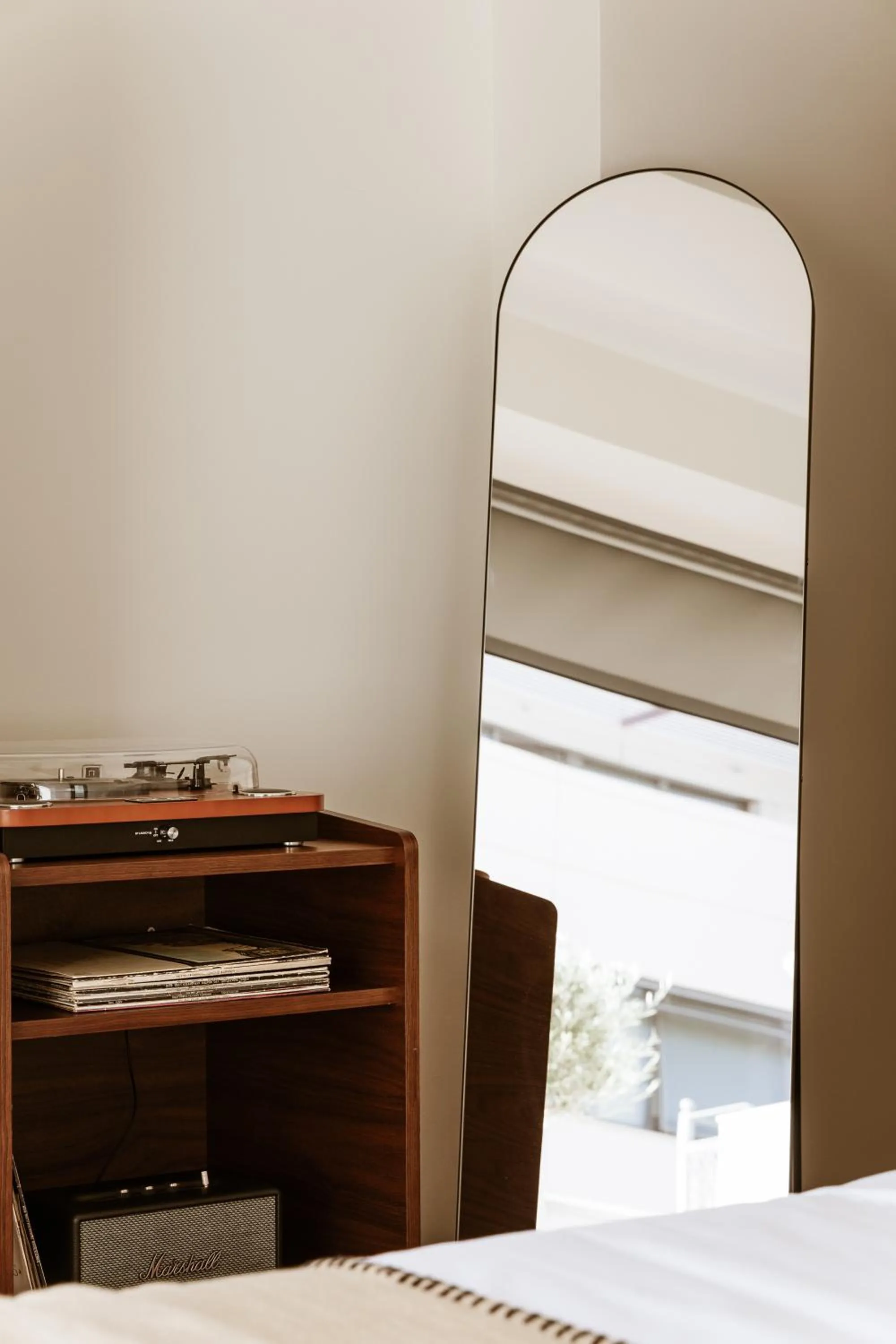 Photo of the whole room in Likno Athens