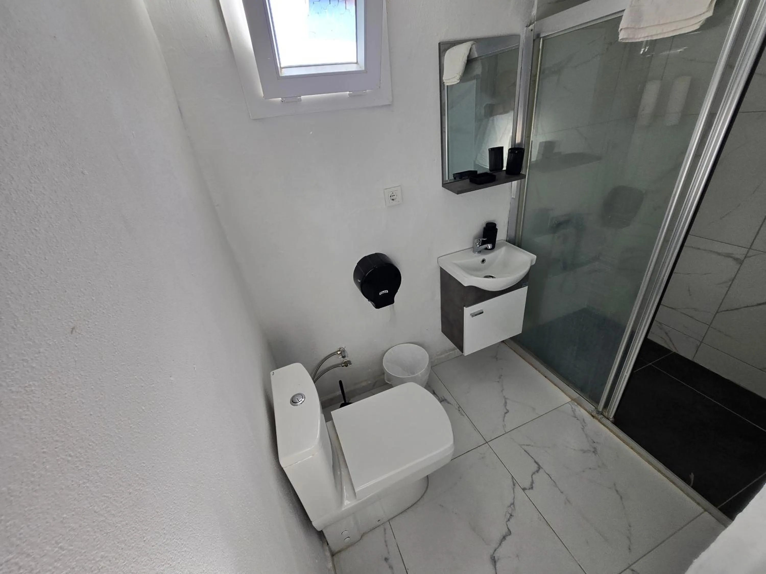 Shower in Kekik Alaçatı Otel