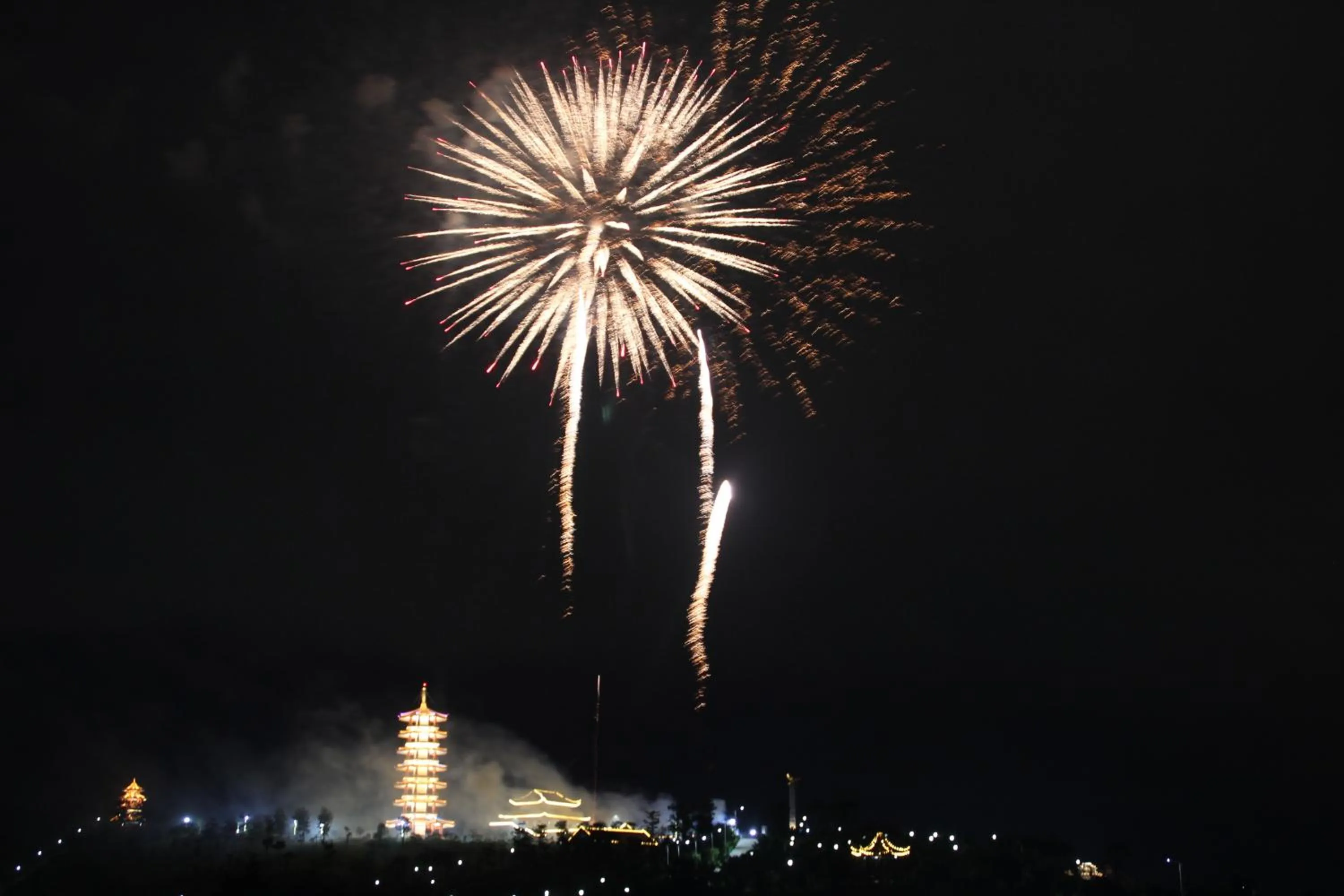 Area and facilities in Phoenix Hill Hotel Dongguan - Golf Course Shop