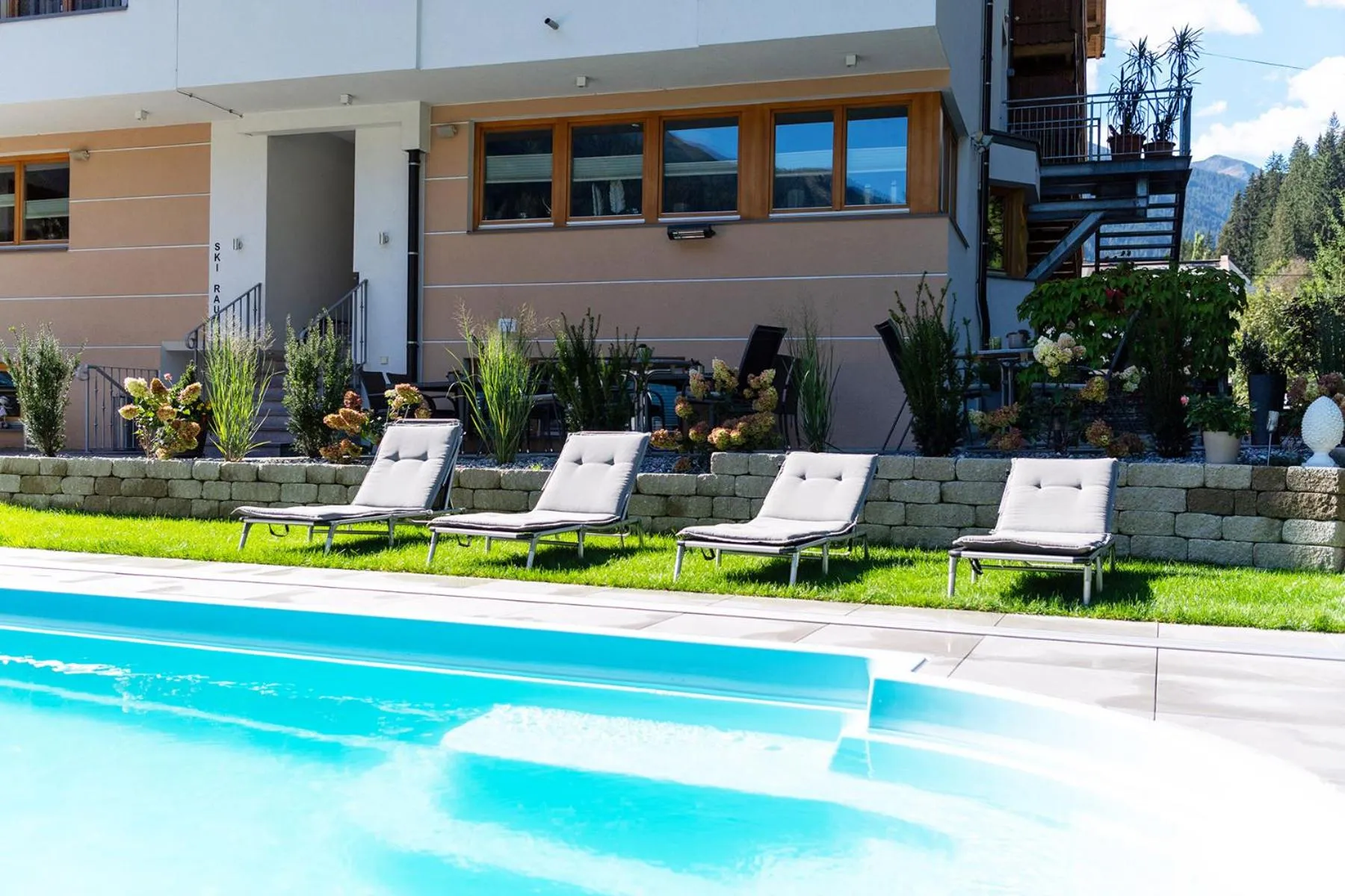 Swimming pool in Hotel Enzian Paznaun