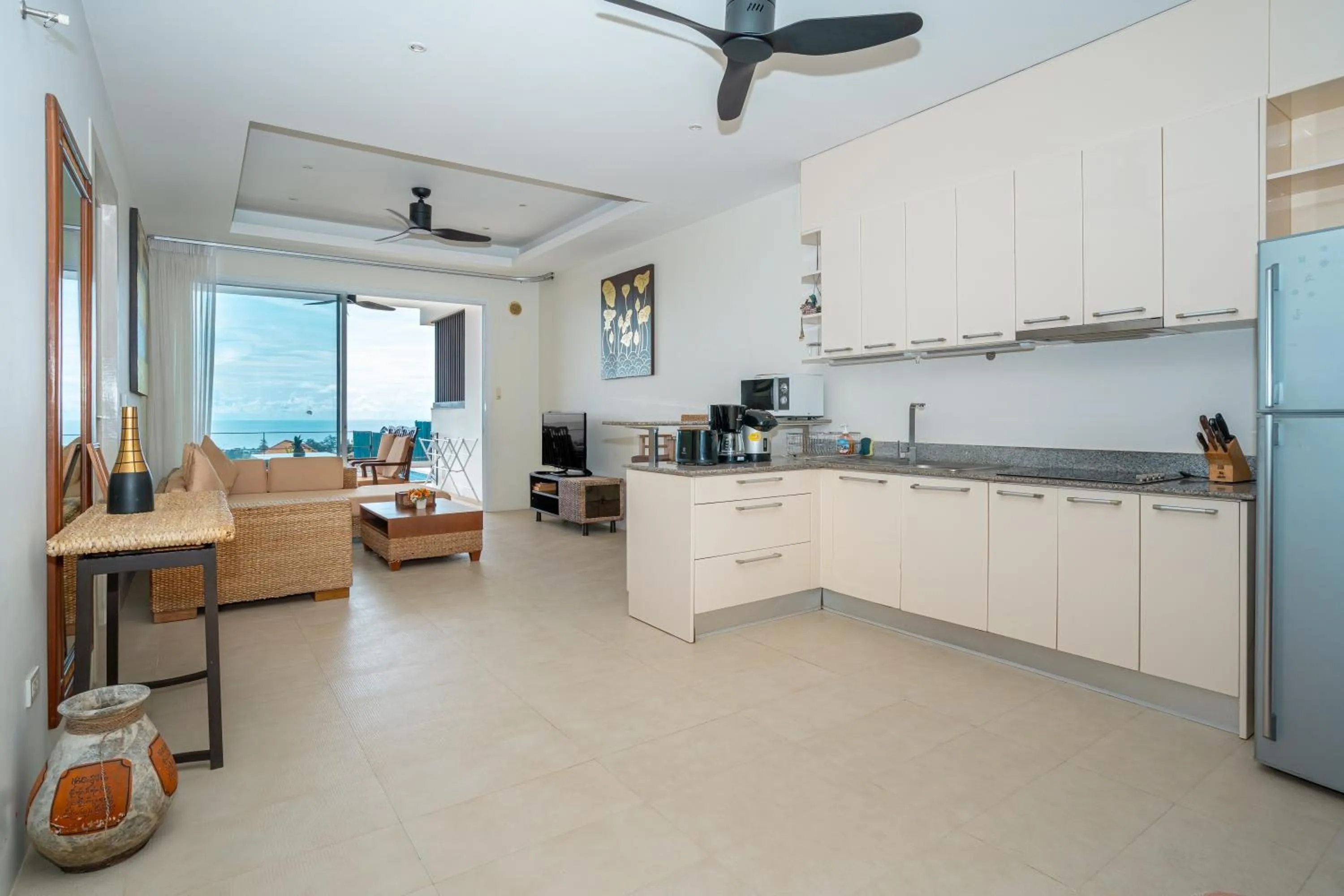 Kitchen or kitchenette in Hillside Seaview Residence