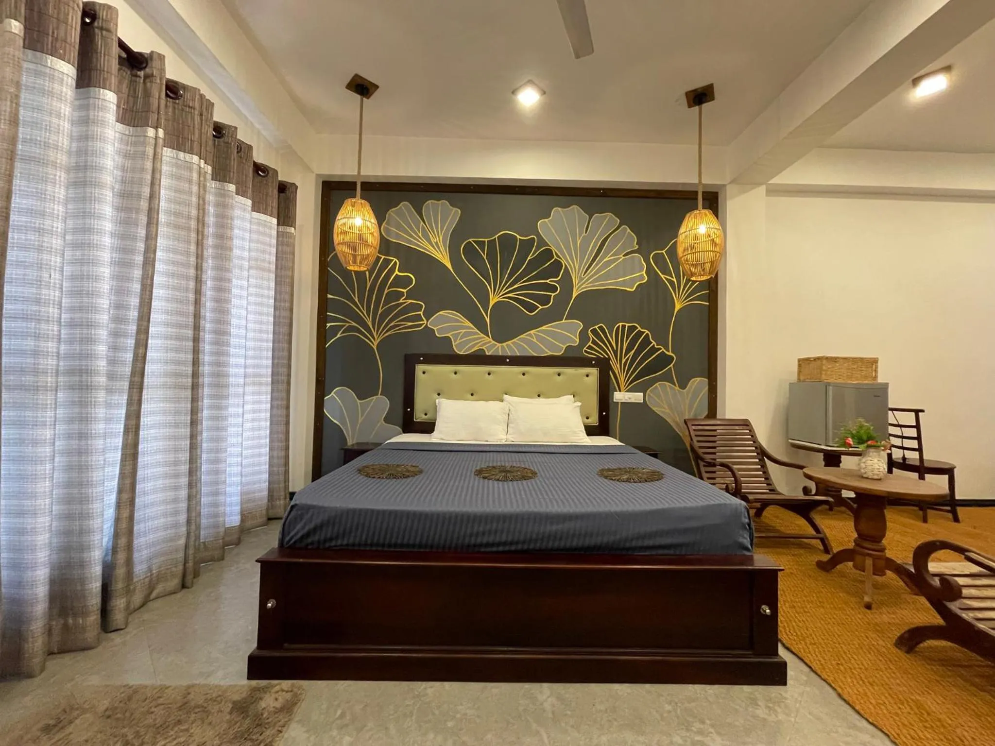 Bedroom, Bed in Crystal Oceanic