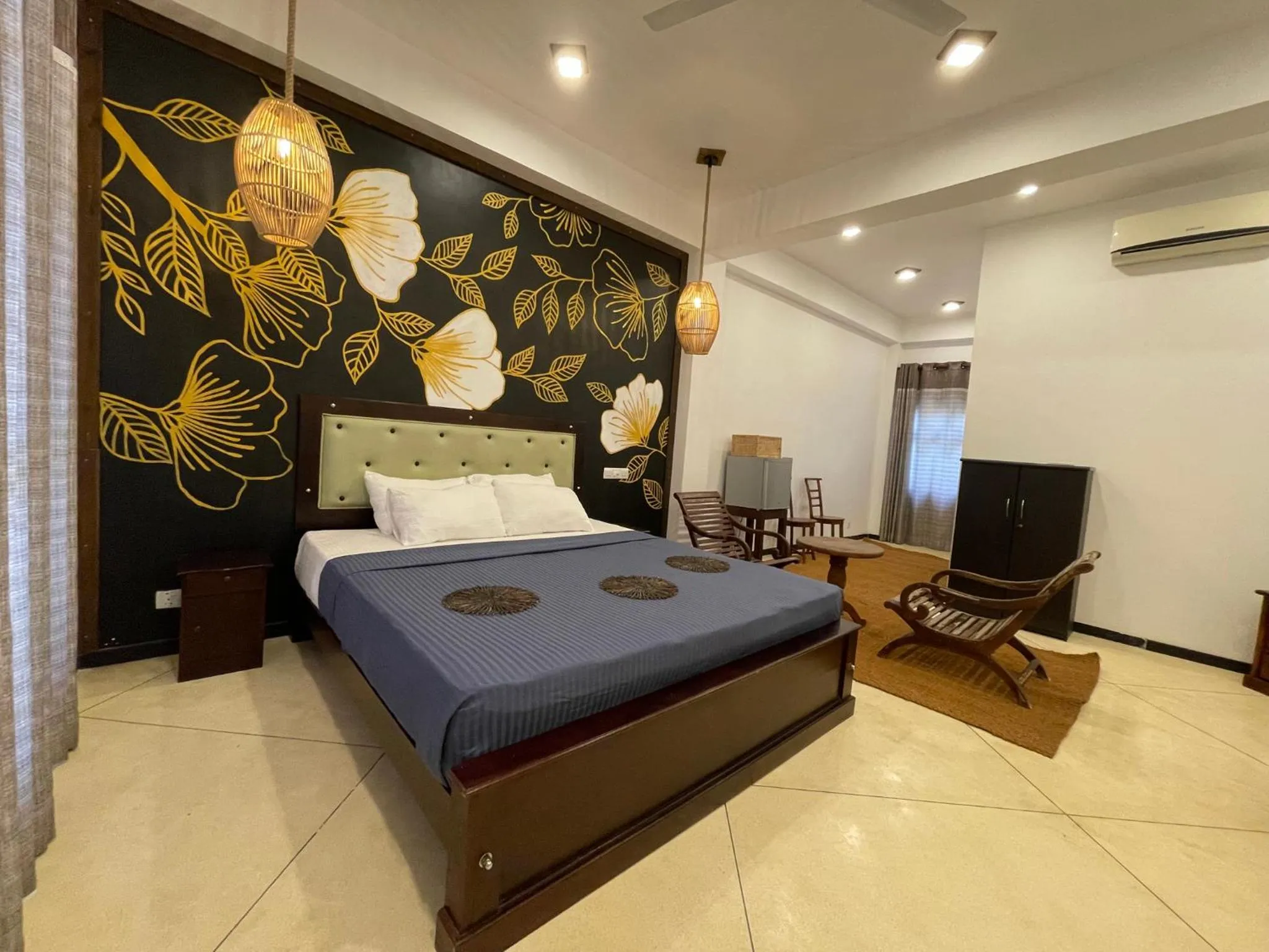 Bedroom, Bed in Crystal Oceanic