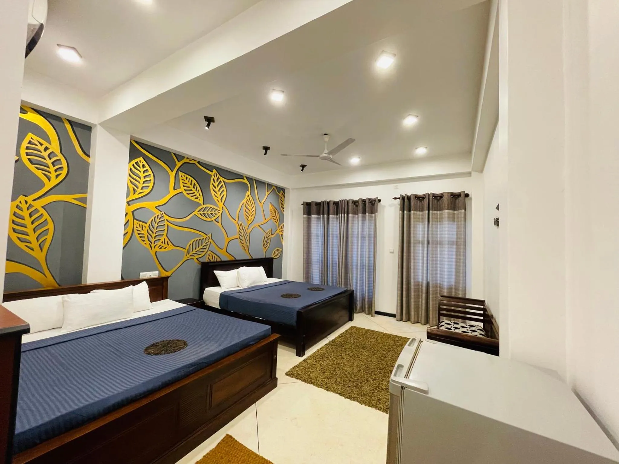 Bedroom, Bed in Crystal Oceanic