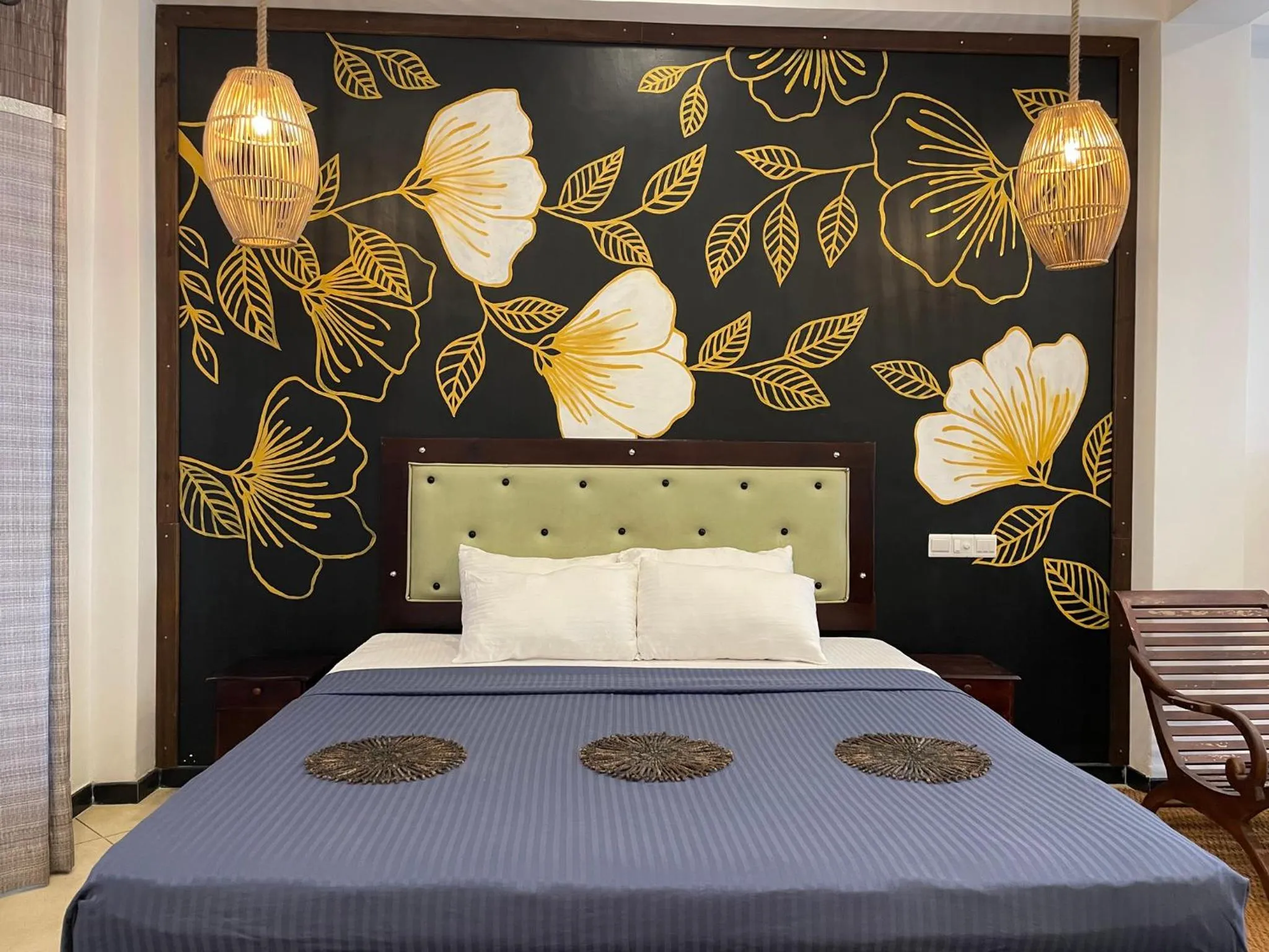 Bedroom, Bed in Crystal Oceanic