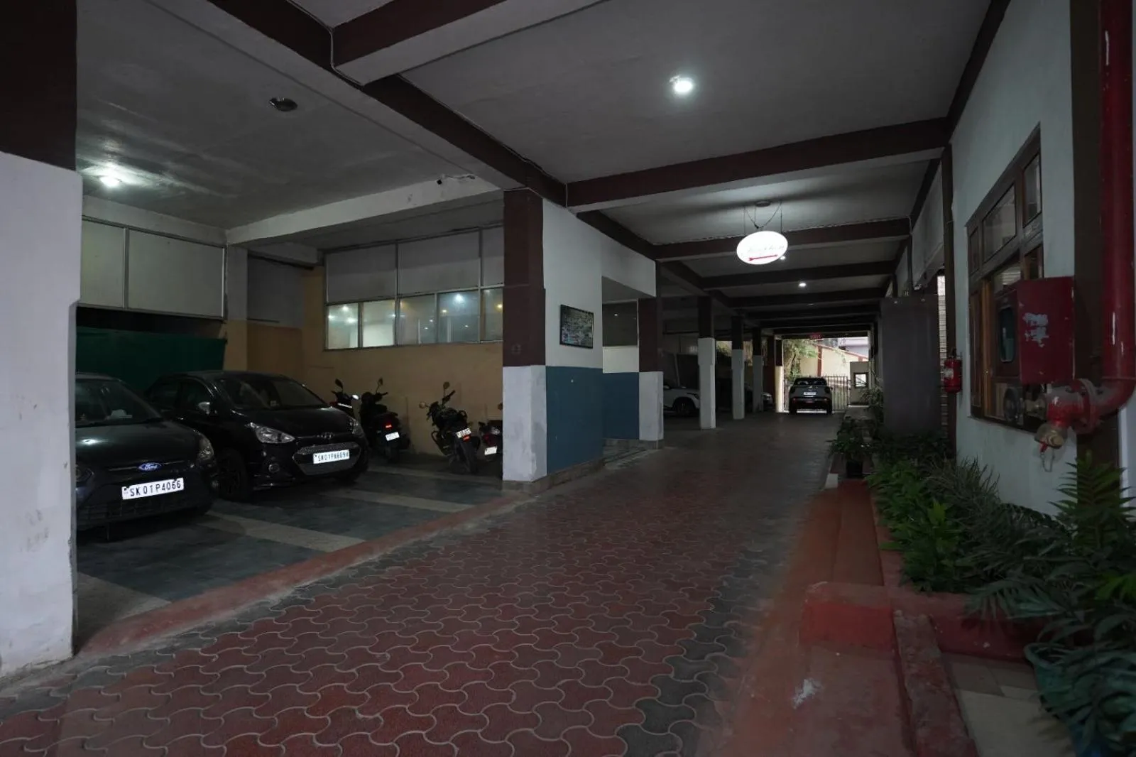 Parking in Terrace Valley Hotel