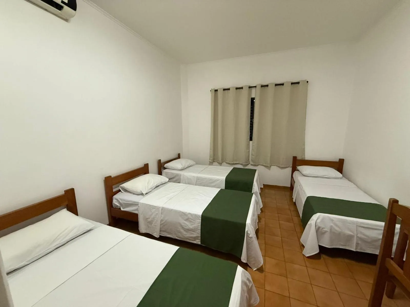 Photo of the whole room, Bed in Hotel Santa Catarina
