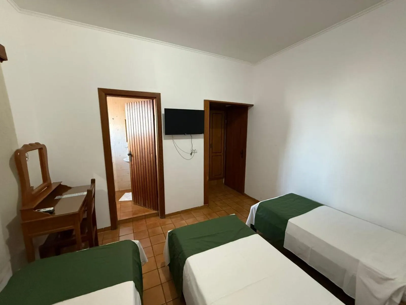 Photo of the whole room, Bed in Hotel Santa Catarina