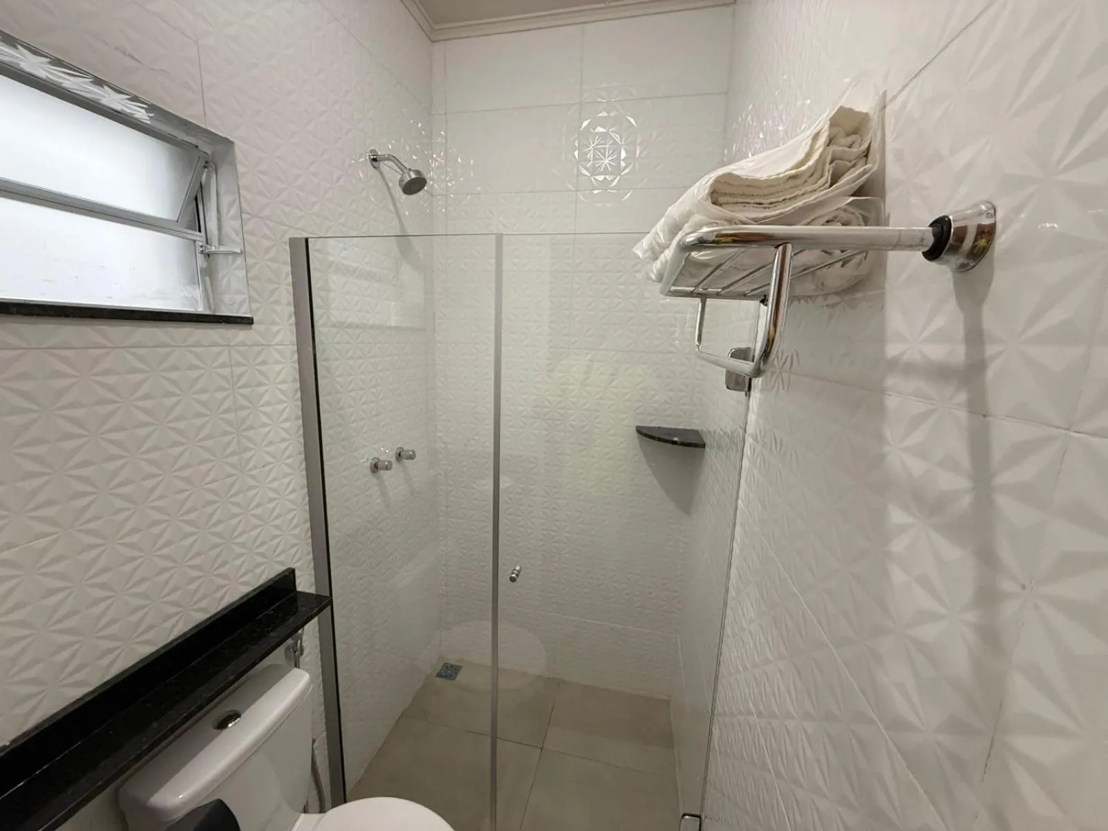 Shower in Hotel Santa Catarina