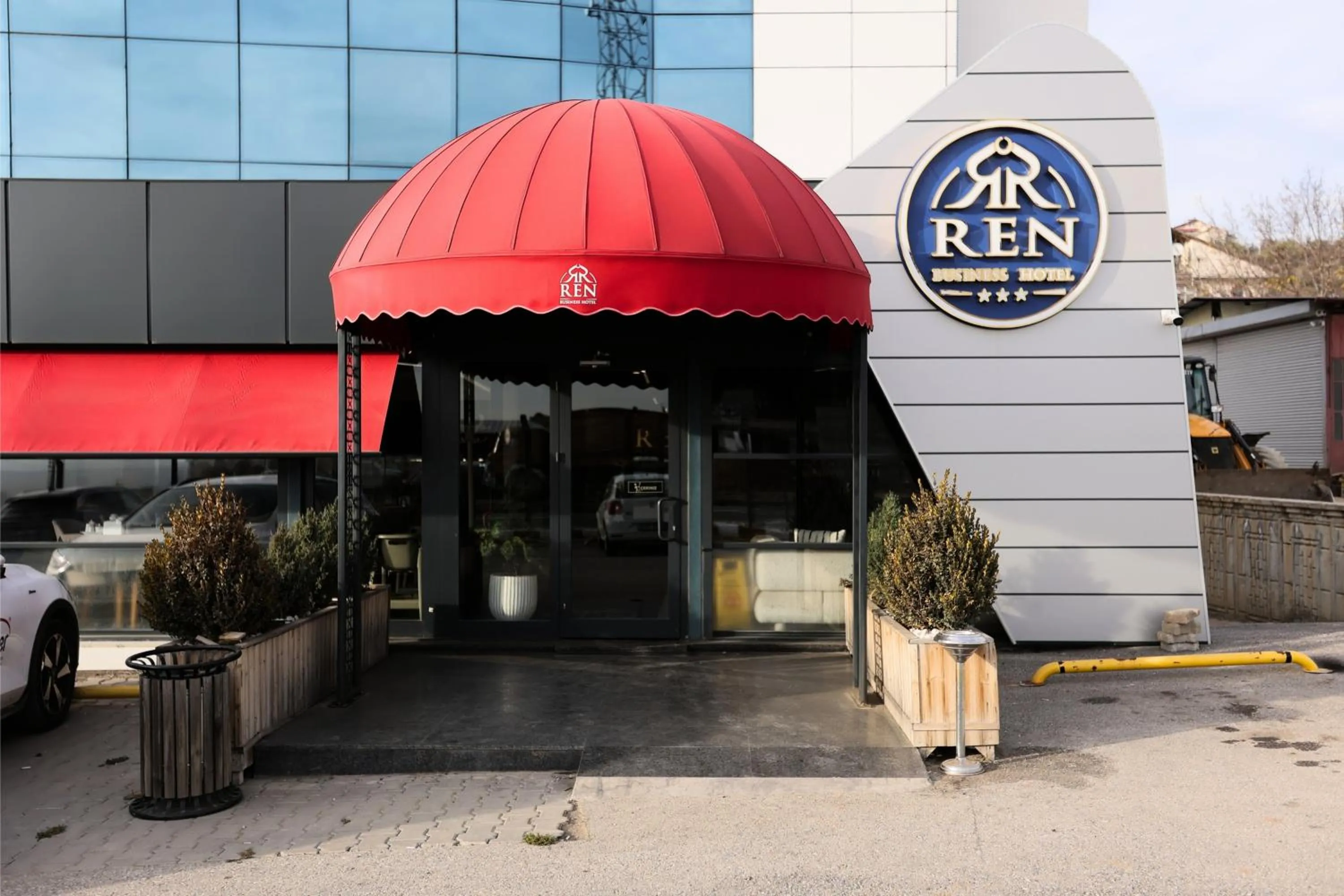 Property building in Ren Business Hotel