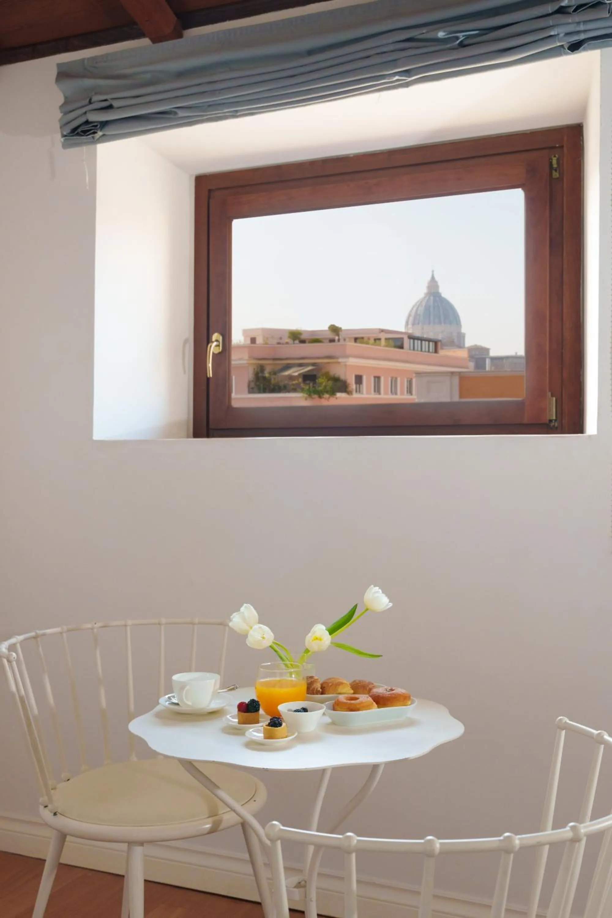 Food and drinks in The Place 217