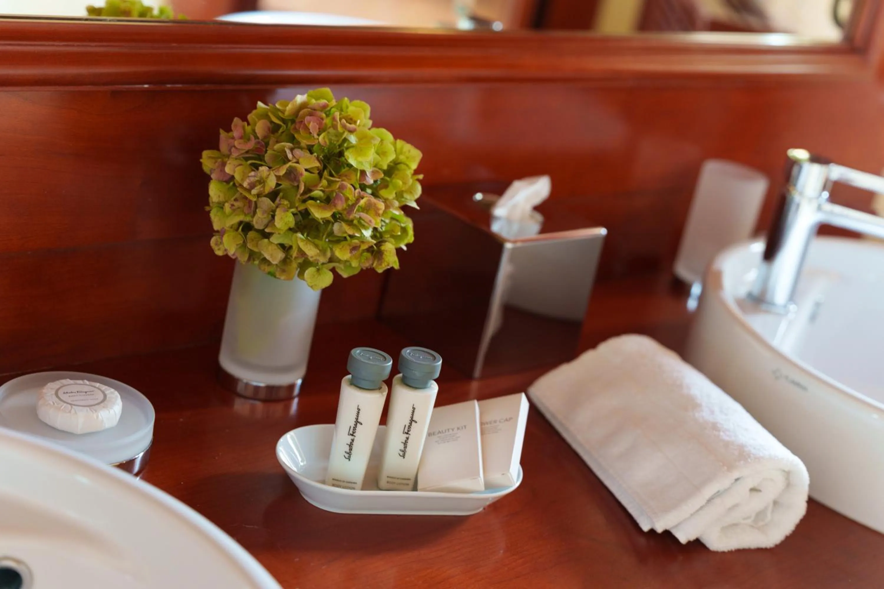 Bathroom in The Place 217