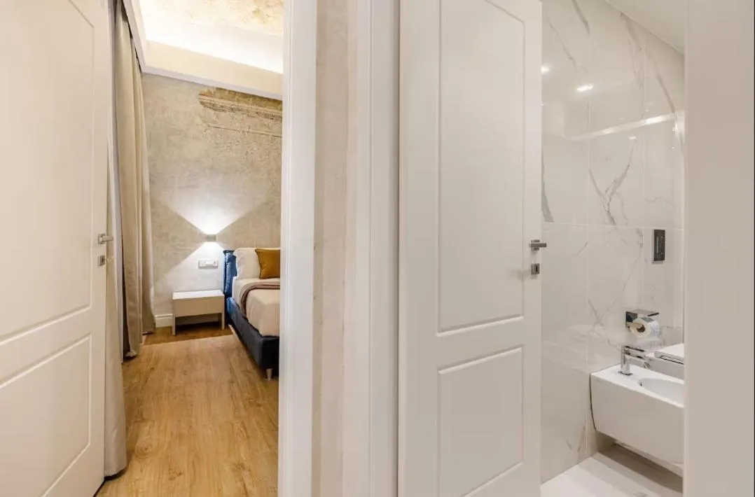 Bathroom, Bed in The Place 217