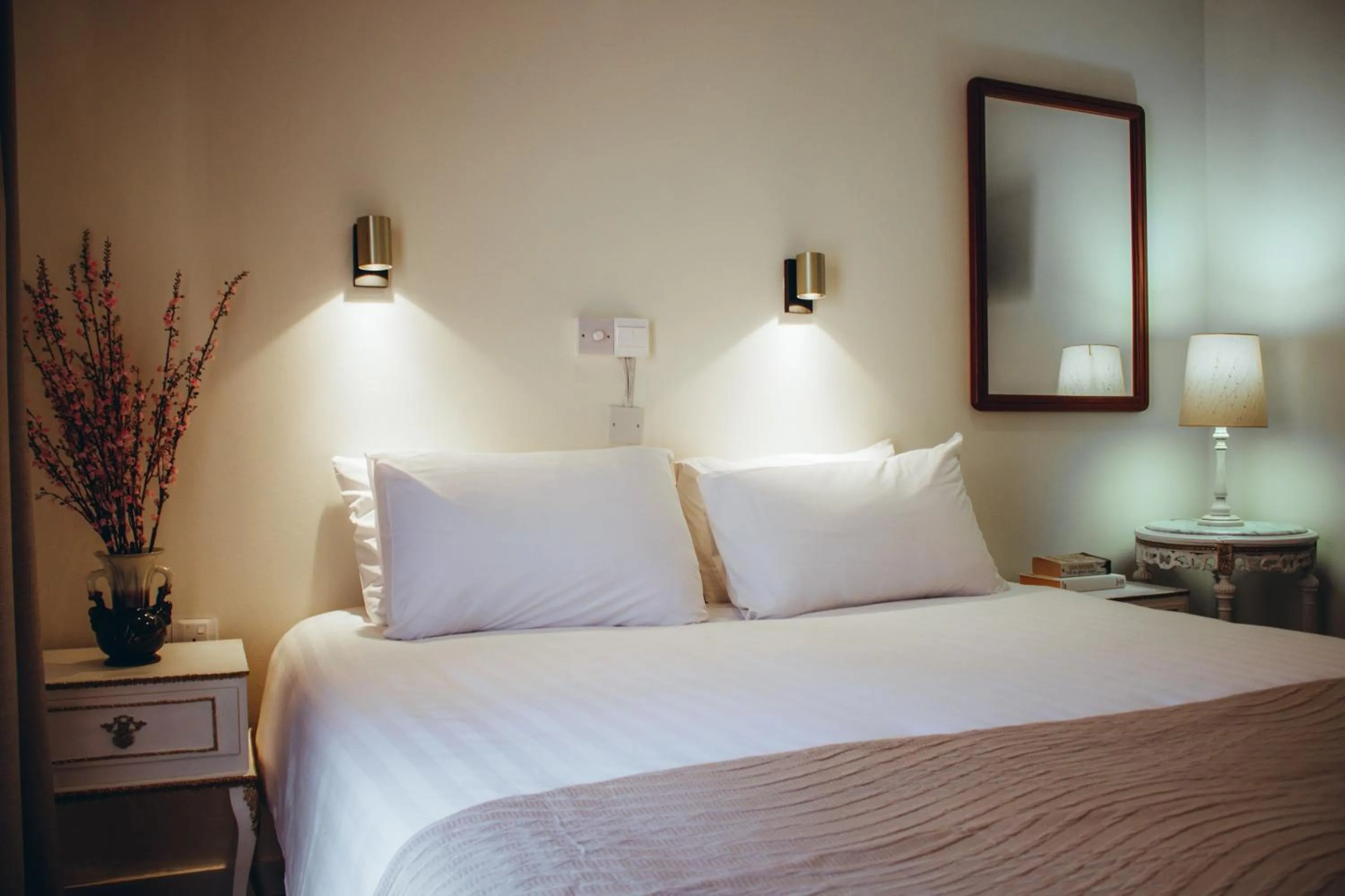 Bed in Kallithea INN