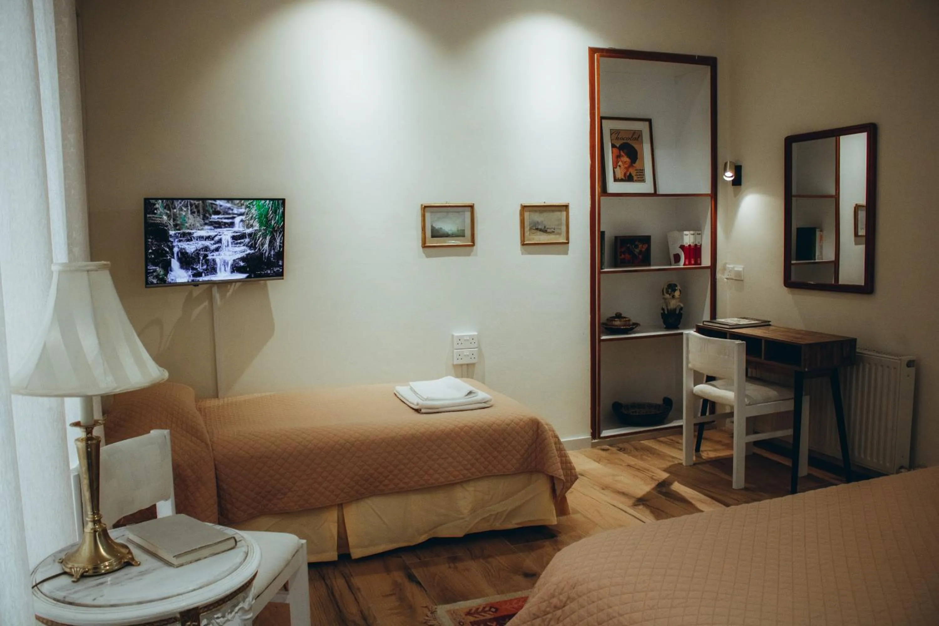 Decorative detail, Bed in Kallithea INN