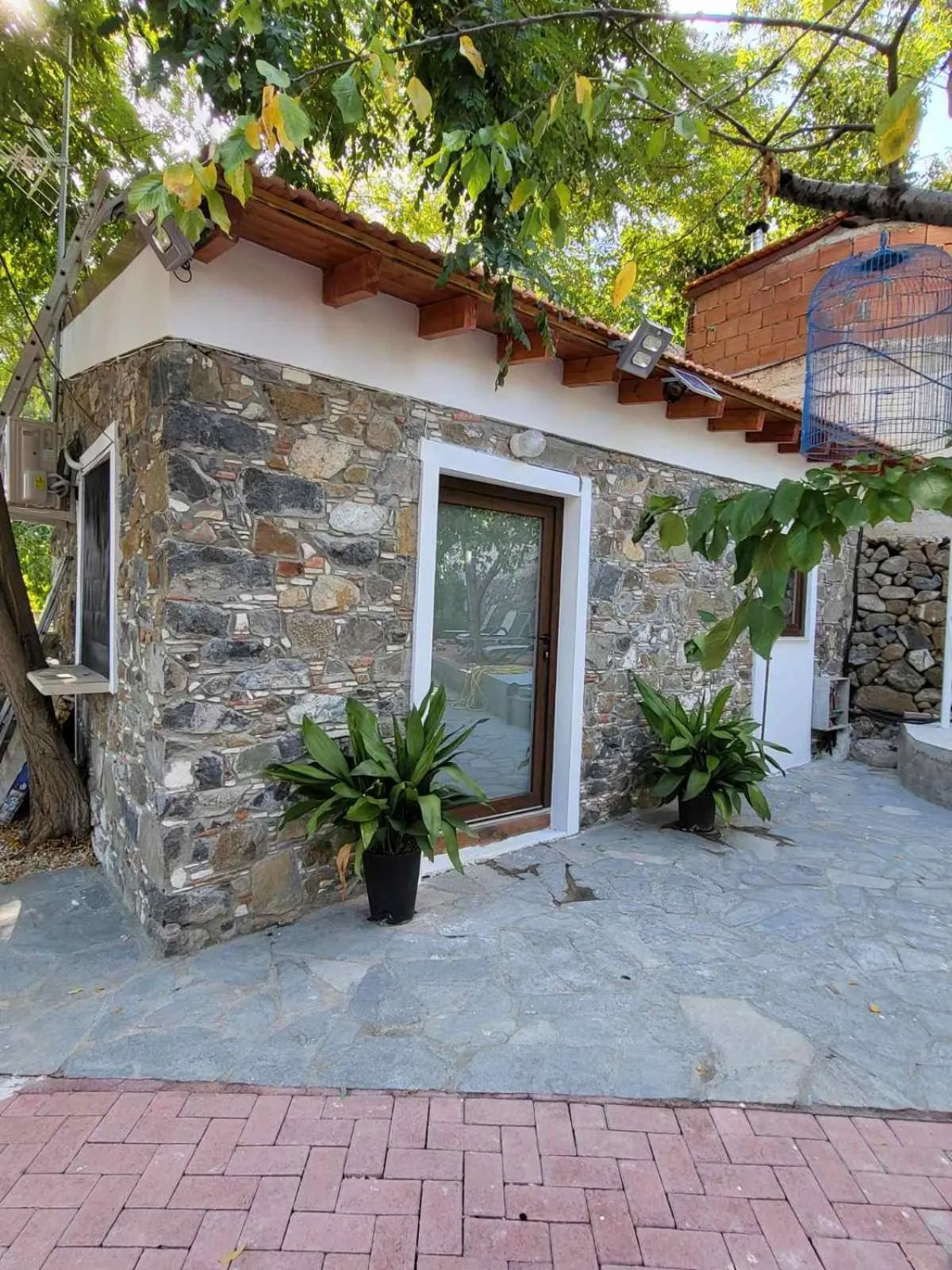 Property building in Kallithea INN