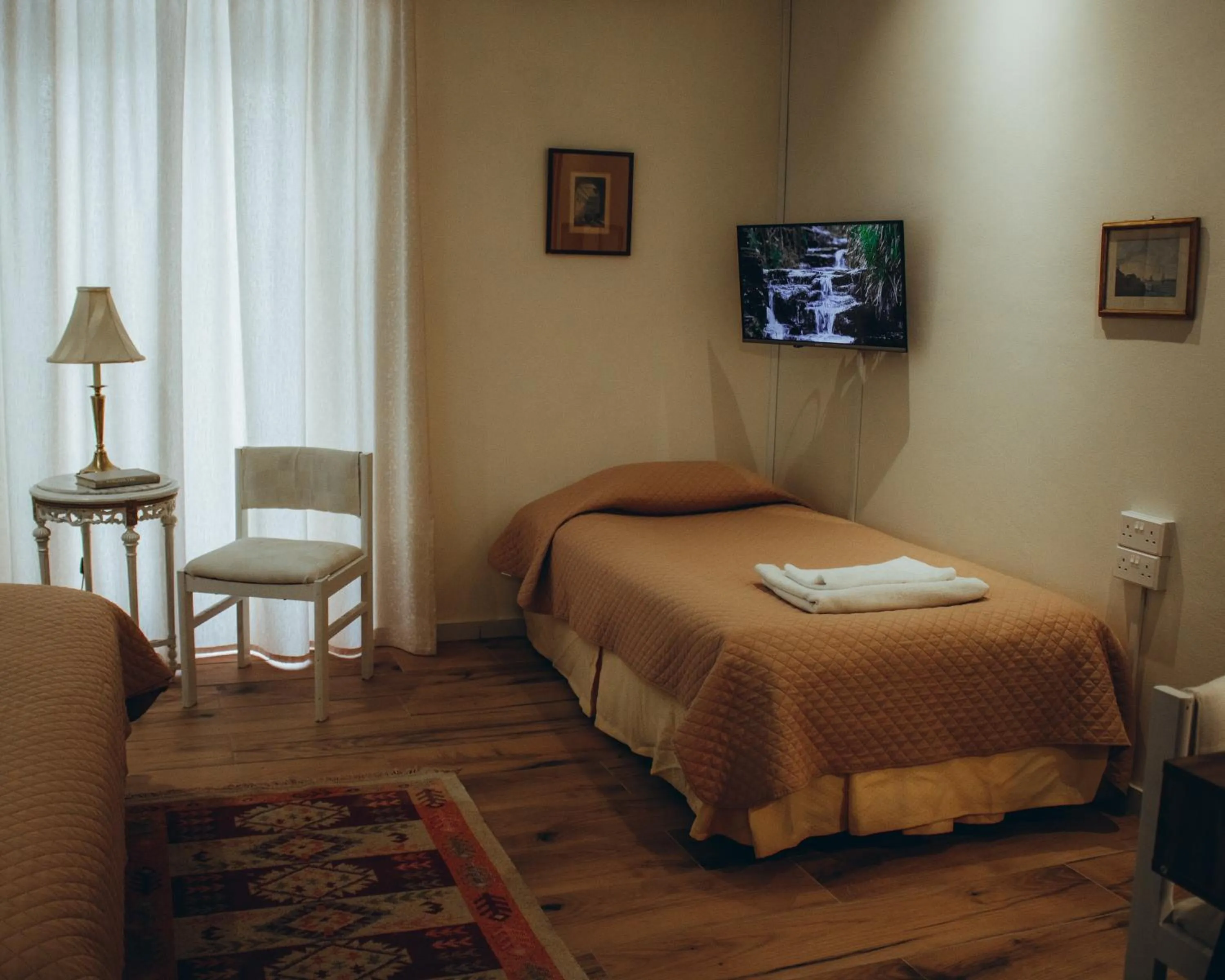 Bed in Kallithea INN