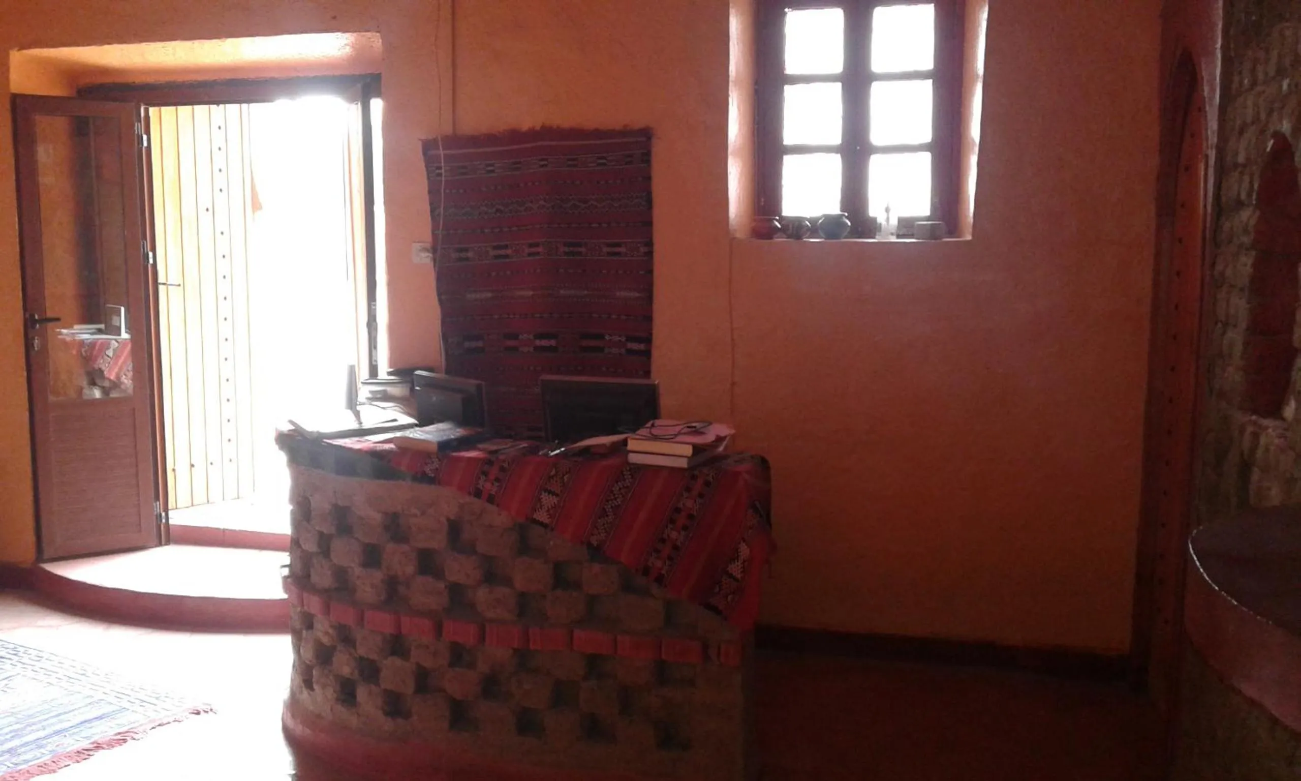 Area and facilities in Chez Belkacem