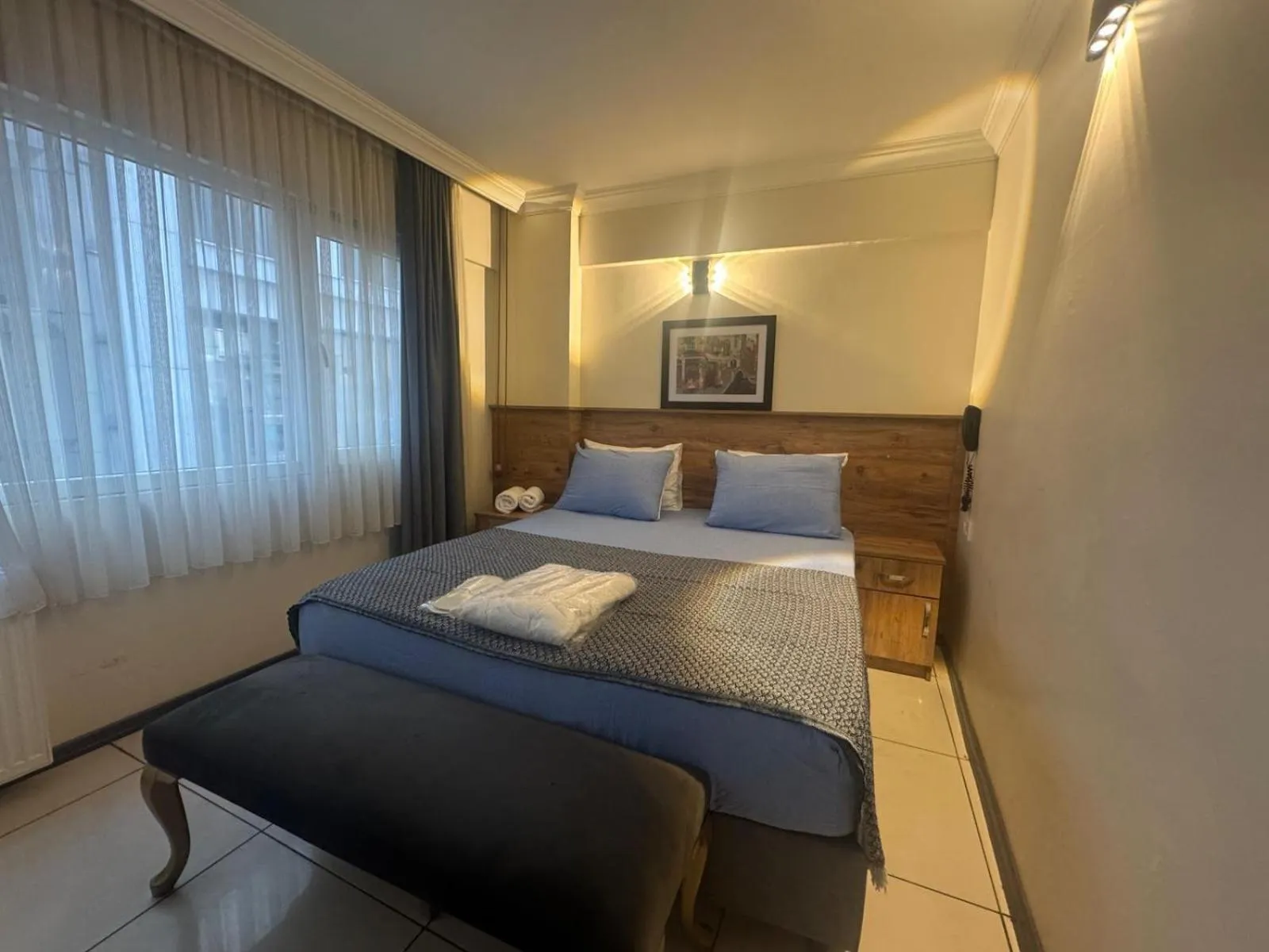 Photo of the whole room, Bed in The balo pera hotel