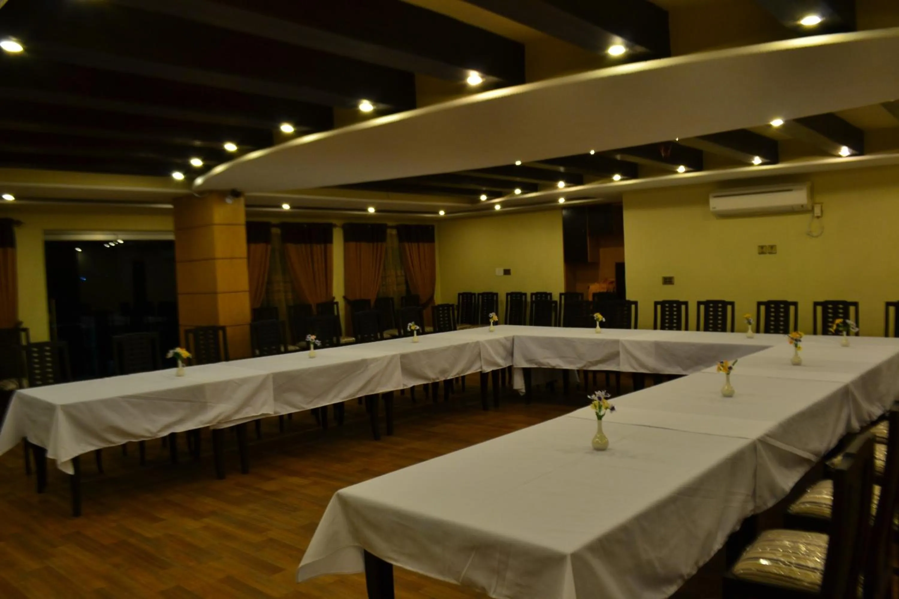 Business facilities in Hotel de Palazzo