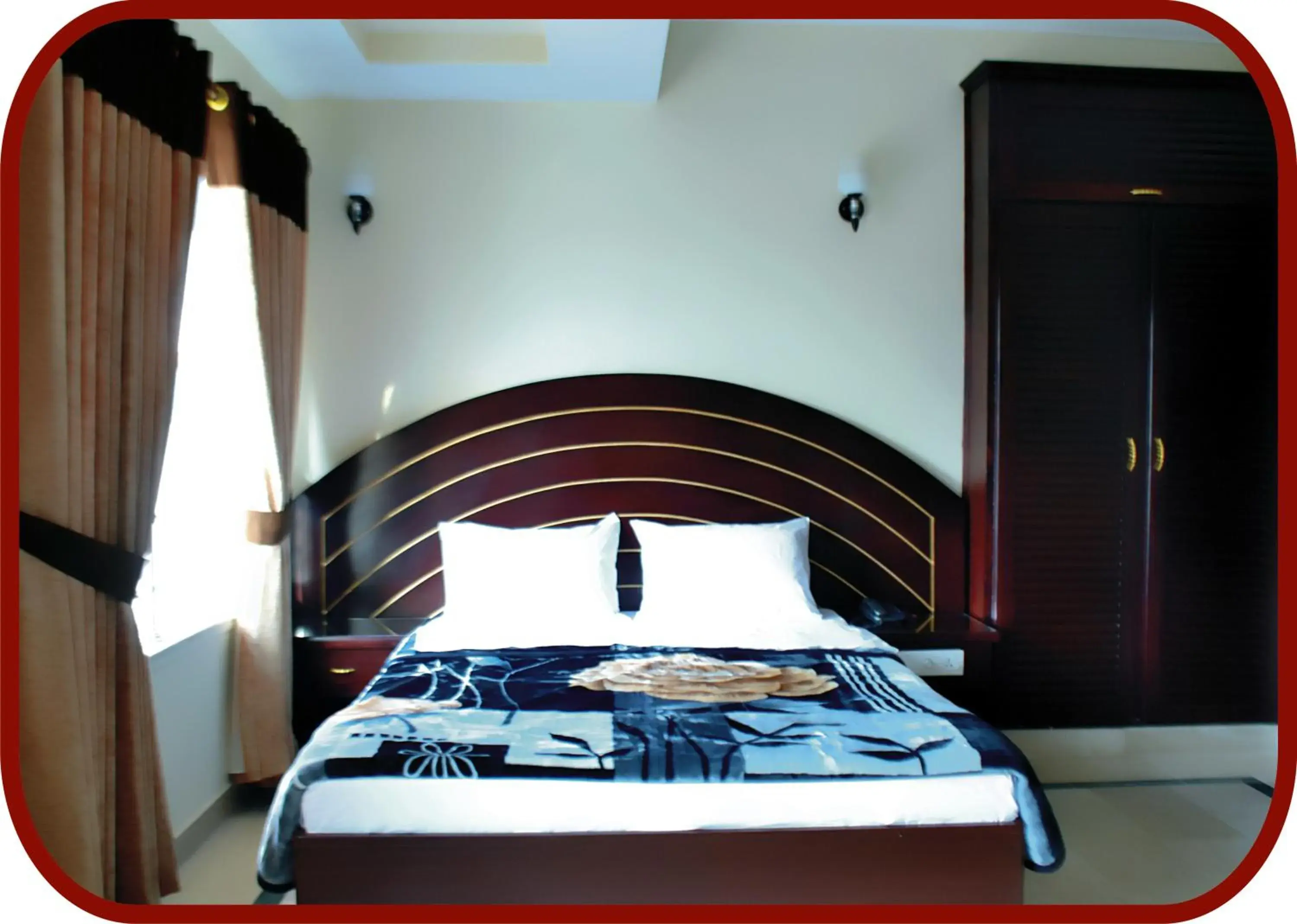 Double Room with Mountain View in Hotel de Palazzo Double Room with Mountain View in Hotel de Palazzo