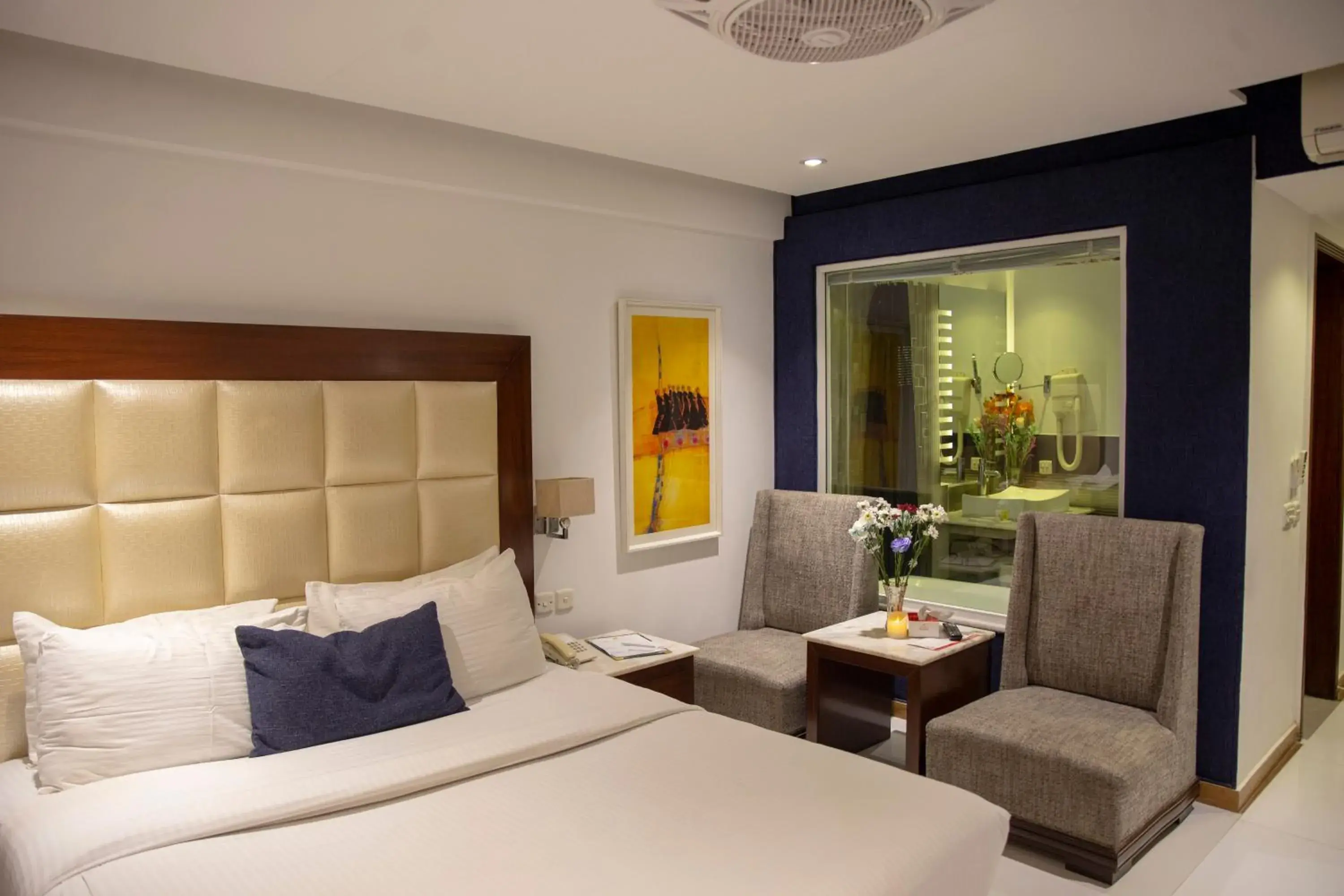 Deluxe Double or Twin Room - single occupancy in Lahore Continental Hotel Deluxe Double or Twin Room - single occupancy in Lahore Continental Hotel