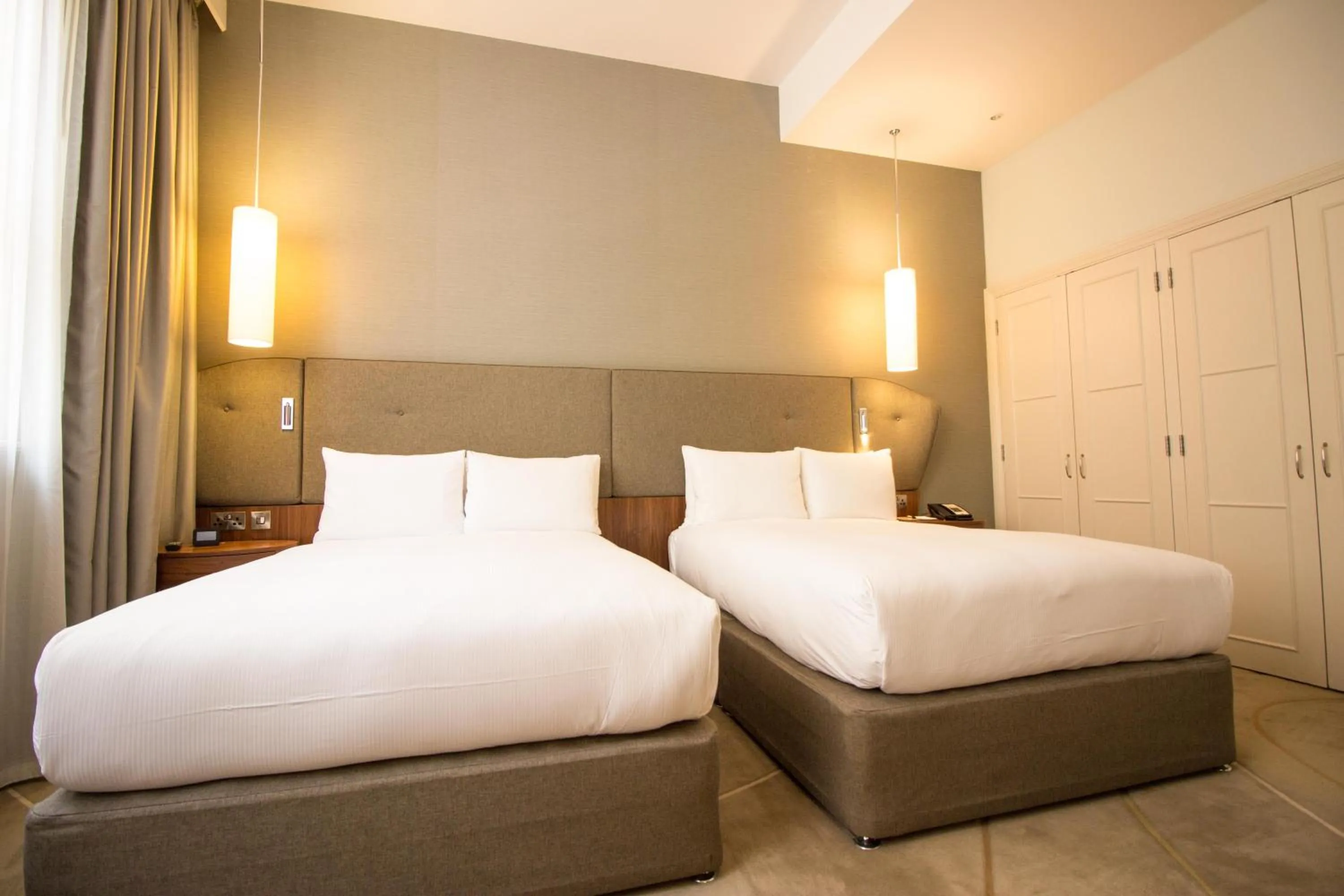 Bedroom, Bed in DoubleTree by Hilton Hotel & Spa Liverpool