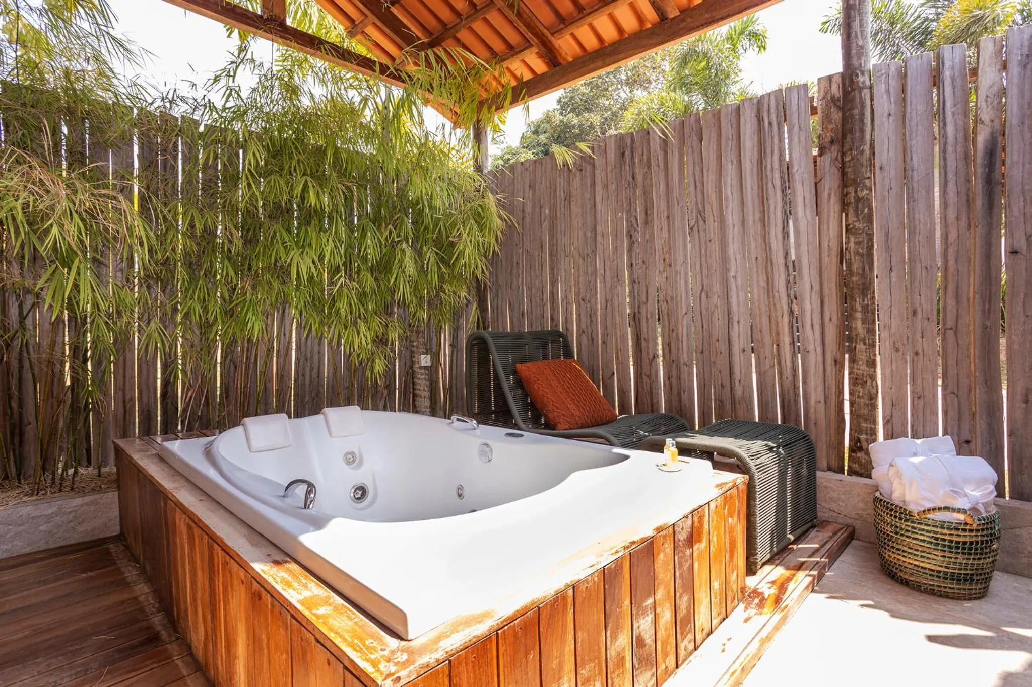 Hot Tub in Pousada Vereda da Serra