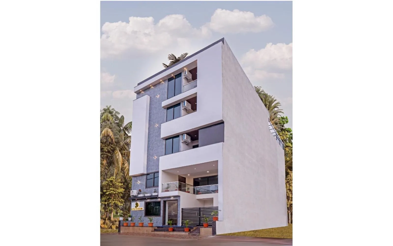 Facade/entrance in Hotel Dream Inn