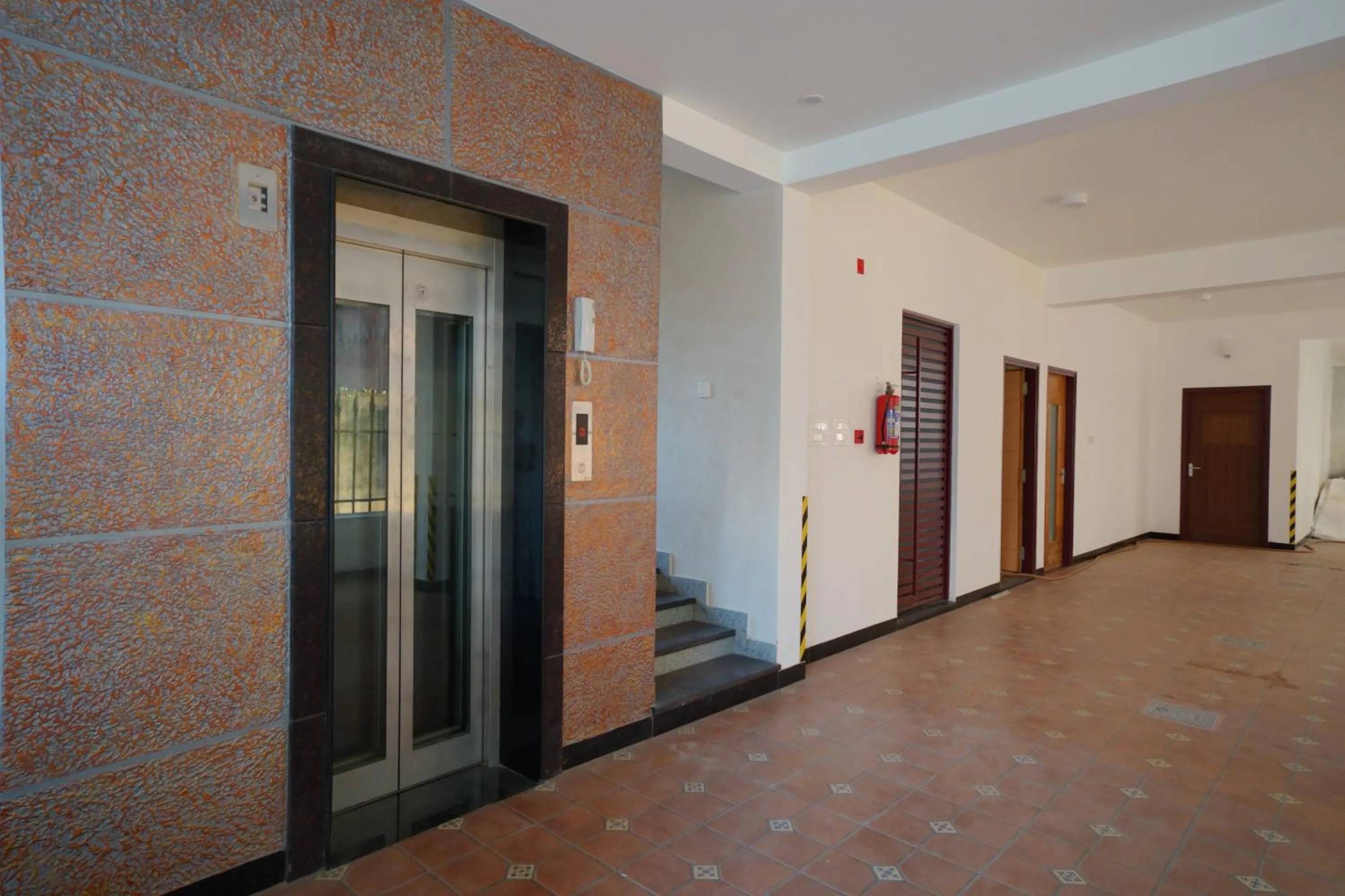 elevator in GEO Hotel