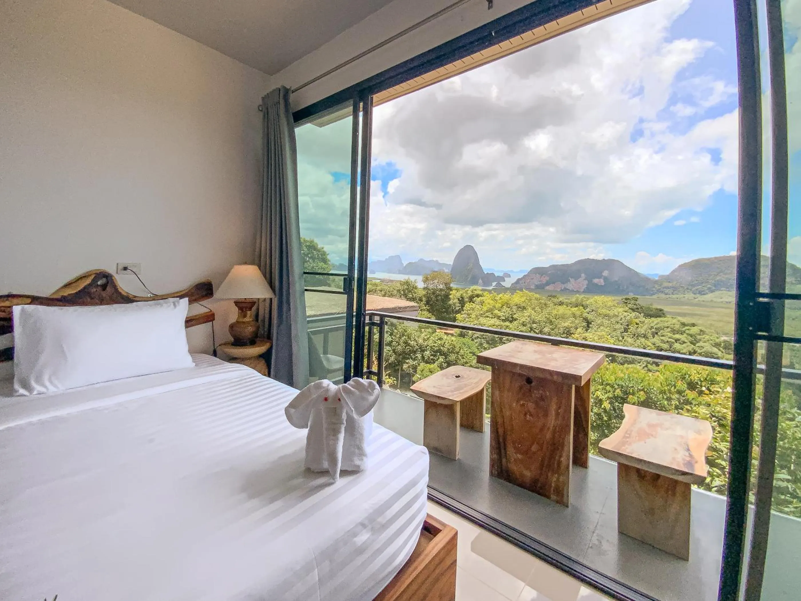 Bed in Samet Nangshe Goodview