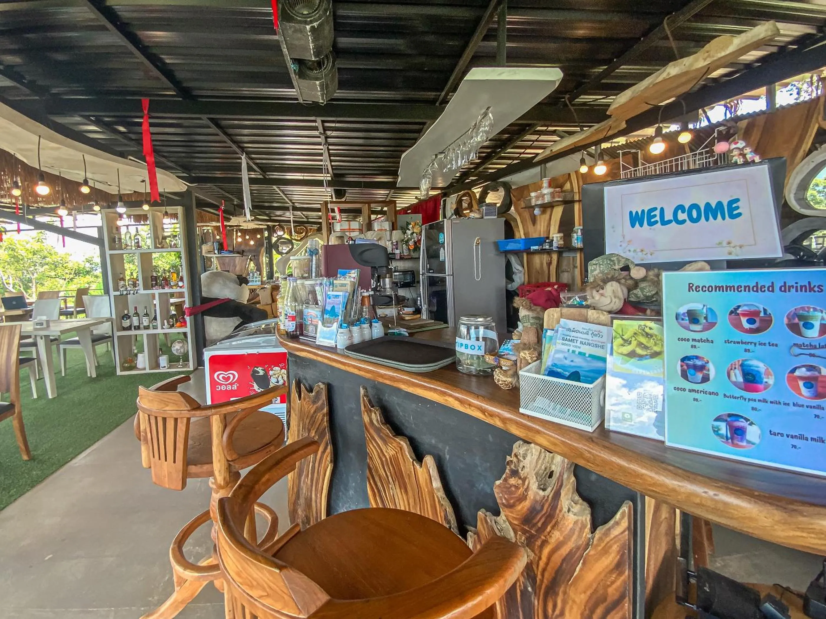 Restaurant/places to eat in Samet Nangshe Goodview