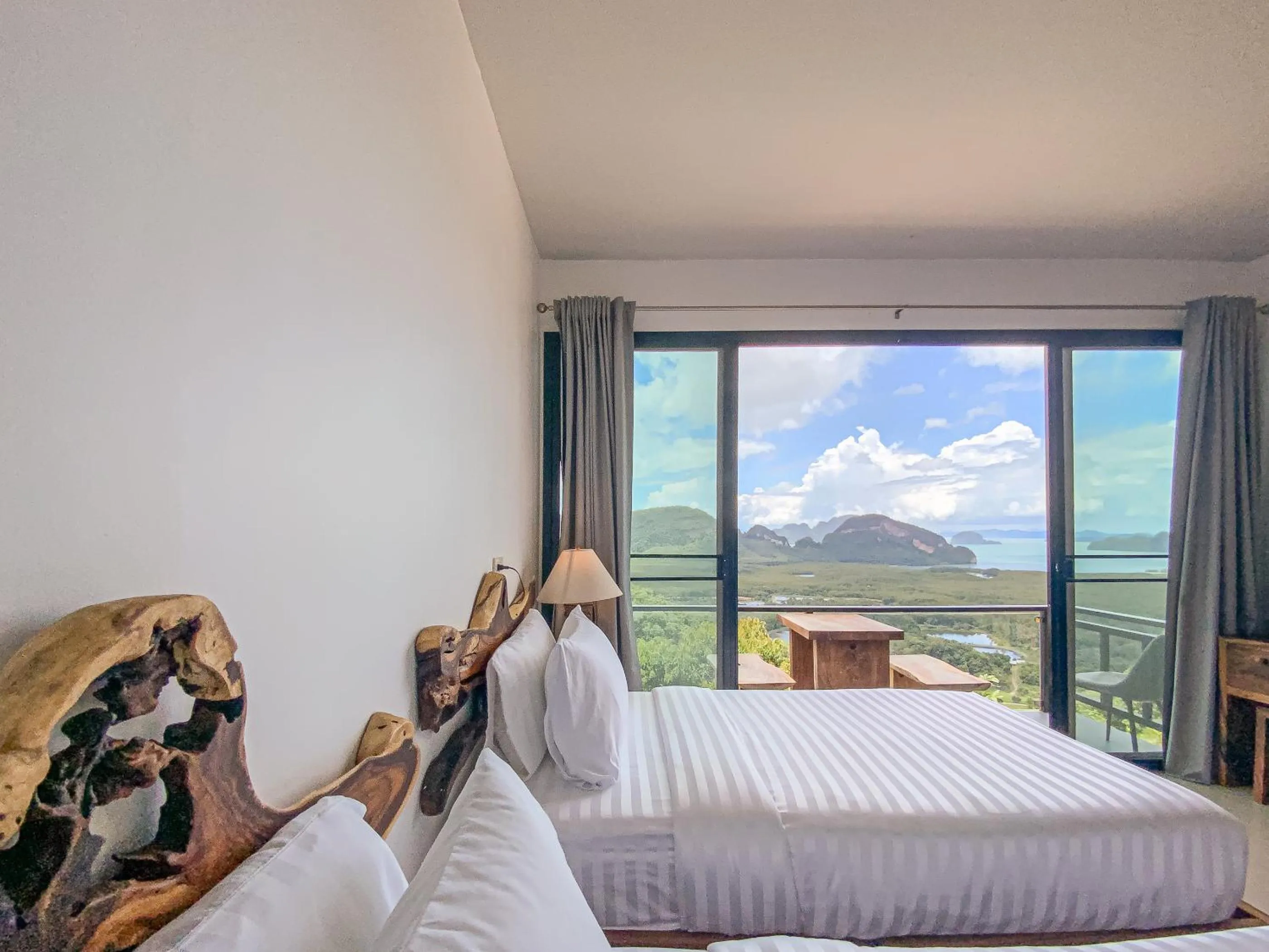 Bed in Samet Nangshe Goodview