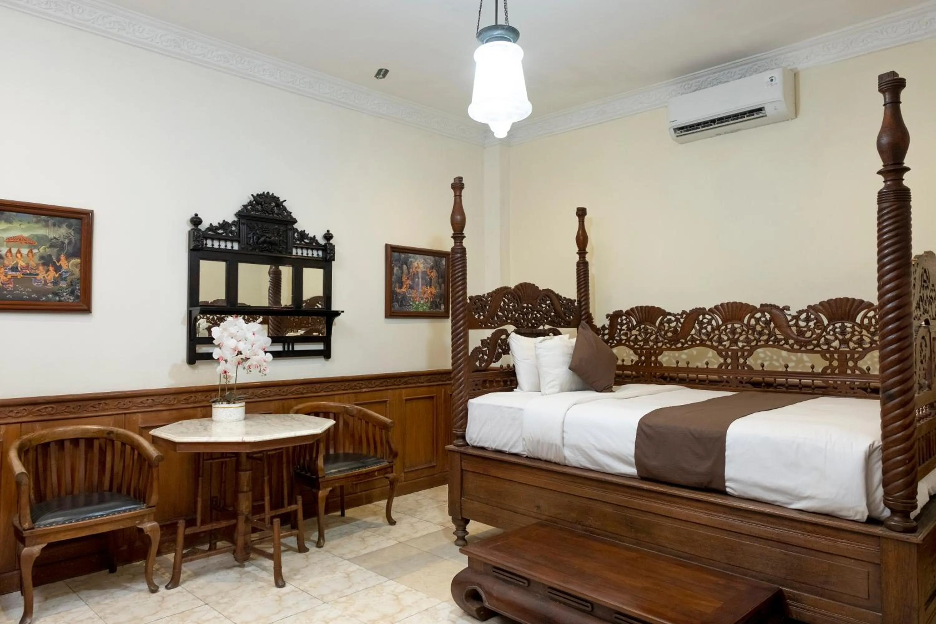 Bedroom, Bed in Rumah Pesik Art & Heritage Hotel