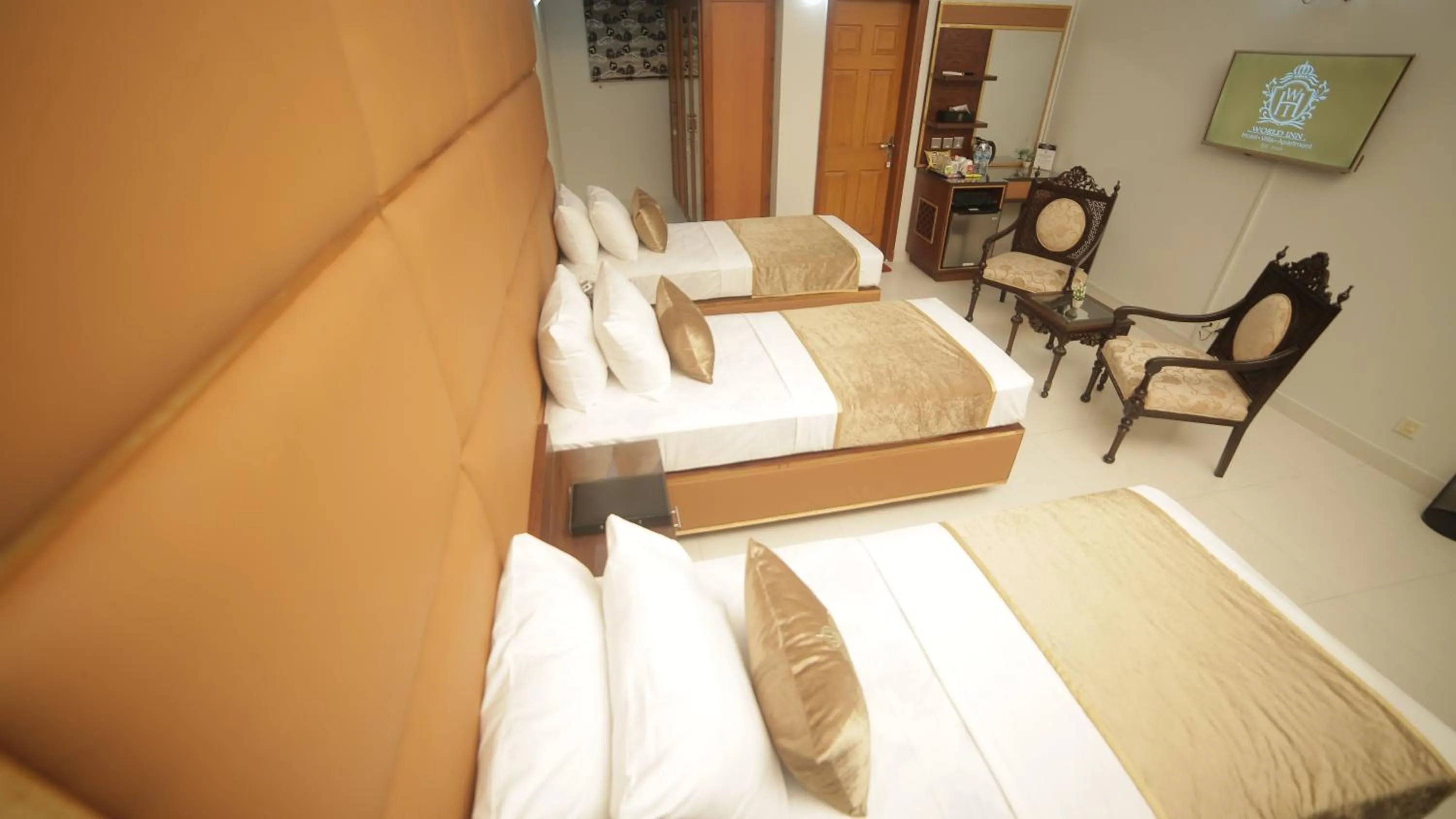 Bed in Four Squares by WI Hotel