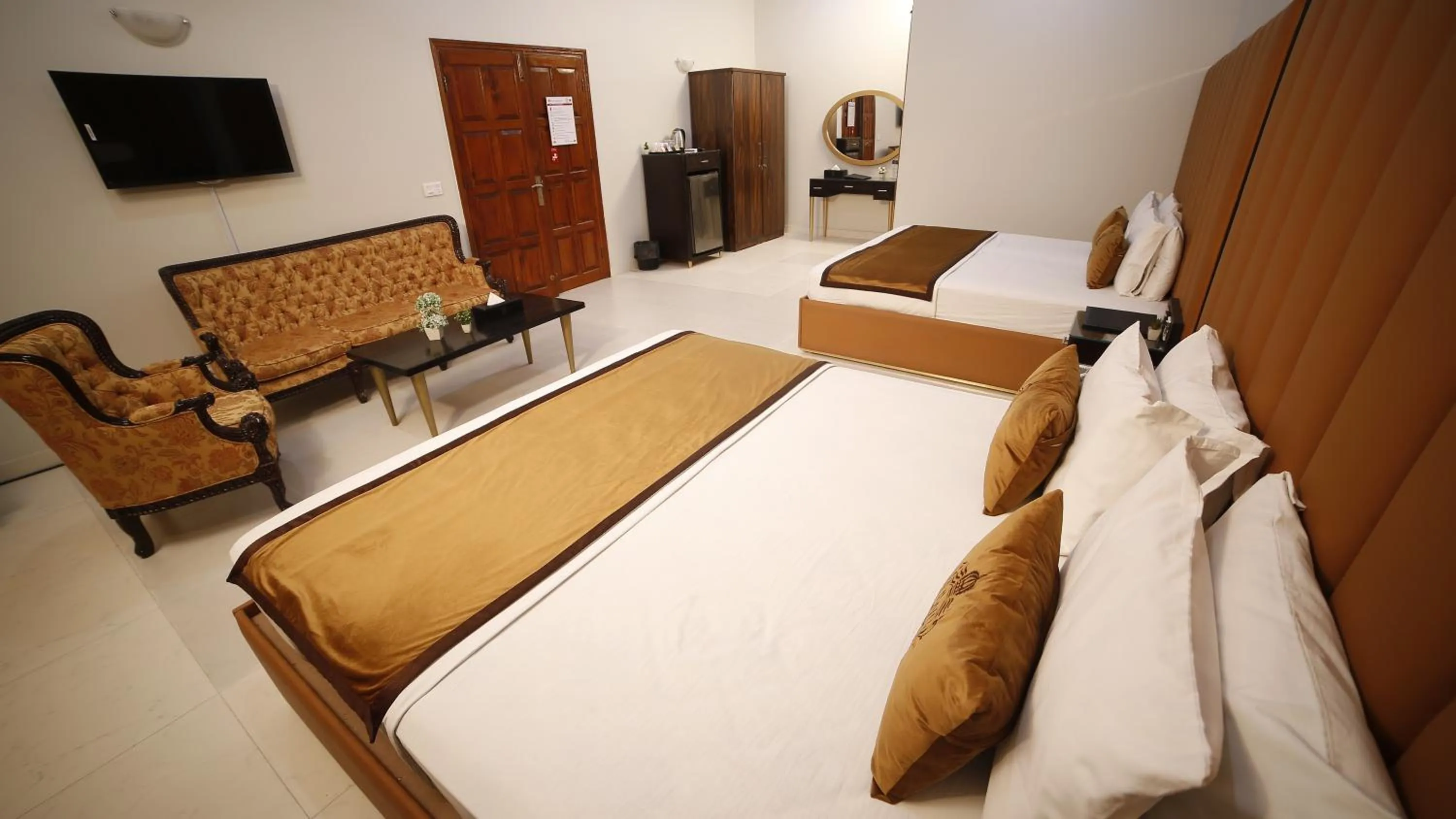 Bed in Four Squares by WI Hotel