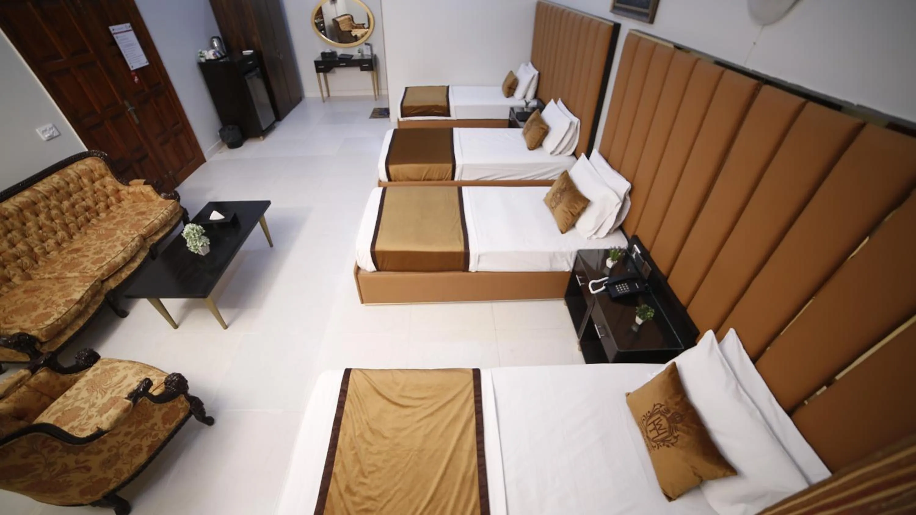 Four Squares by WI Hotel