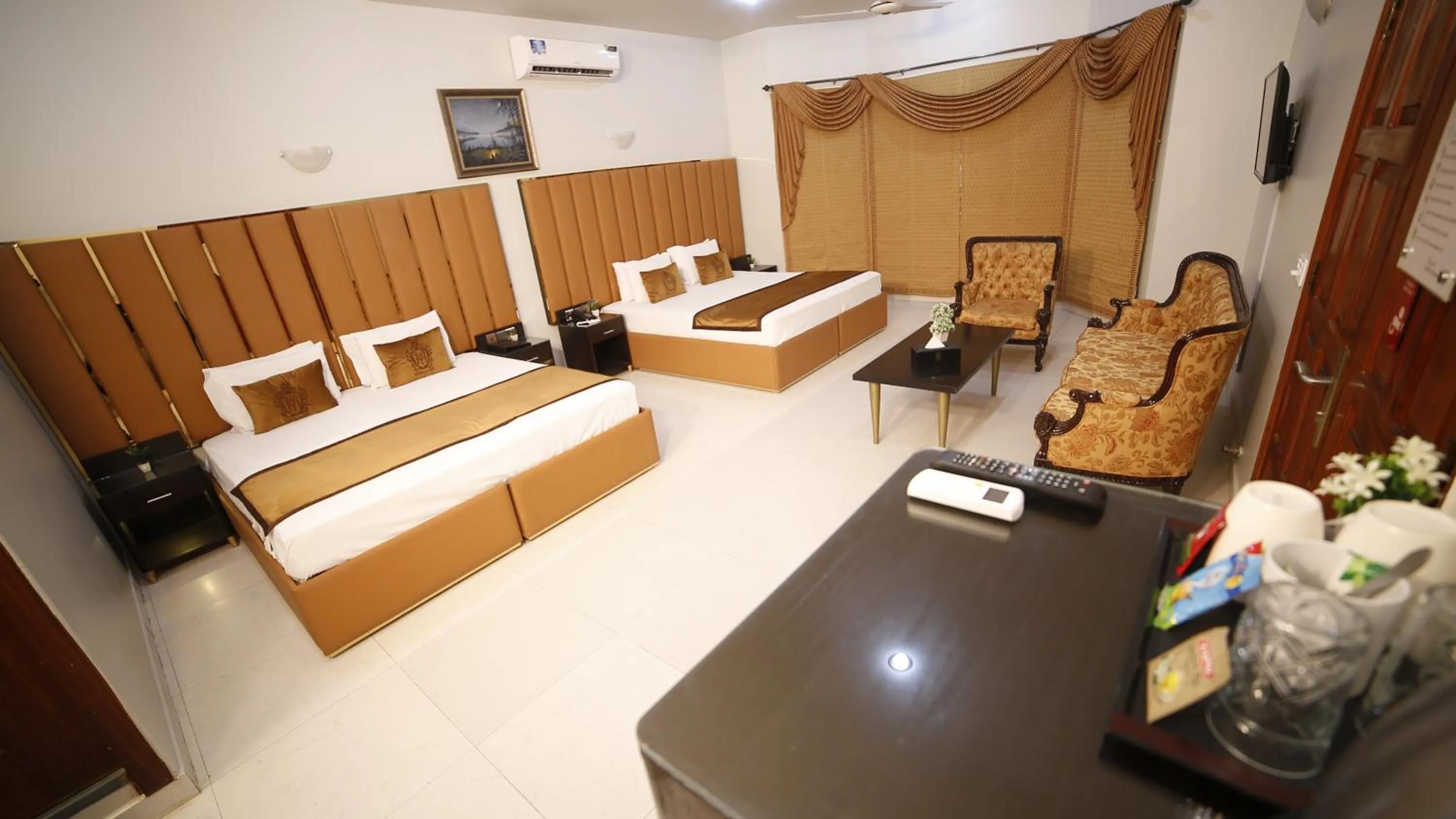 Bed in Four Squares by WI Hotel