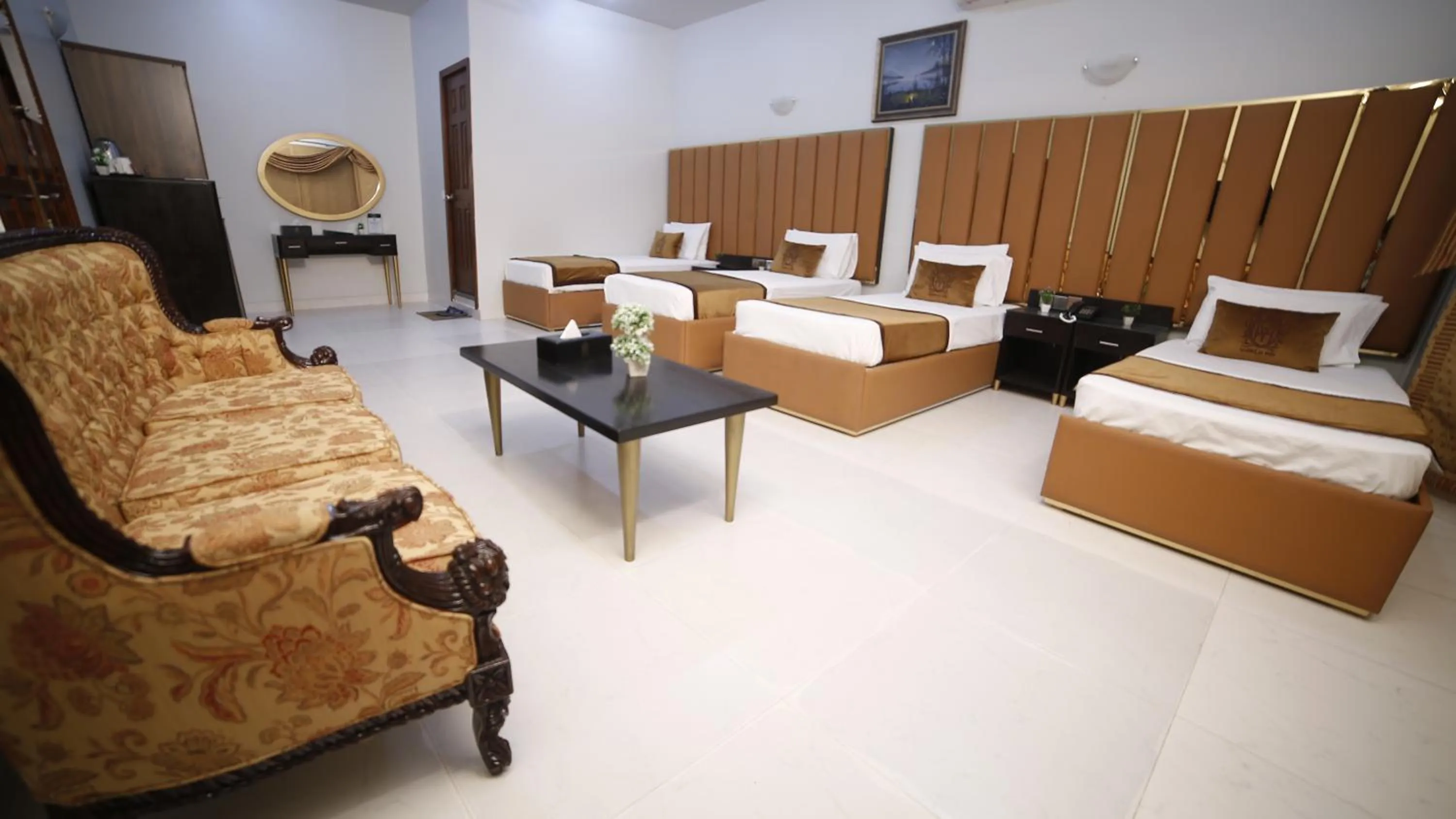 Bed in Four Squares by WI Hotel