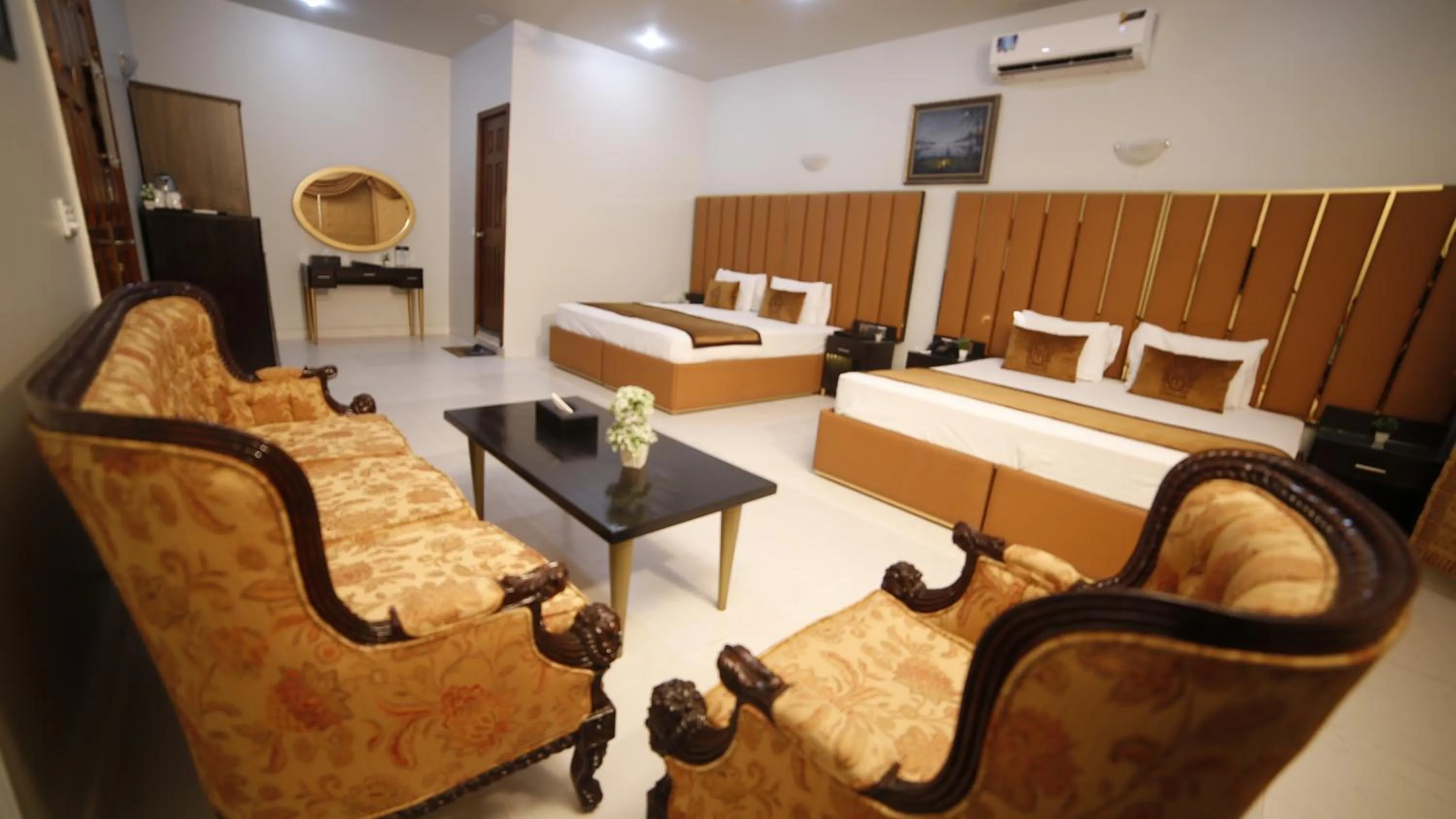 Bed in Four Squares by WI Hotel