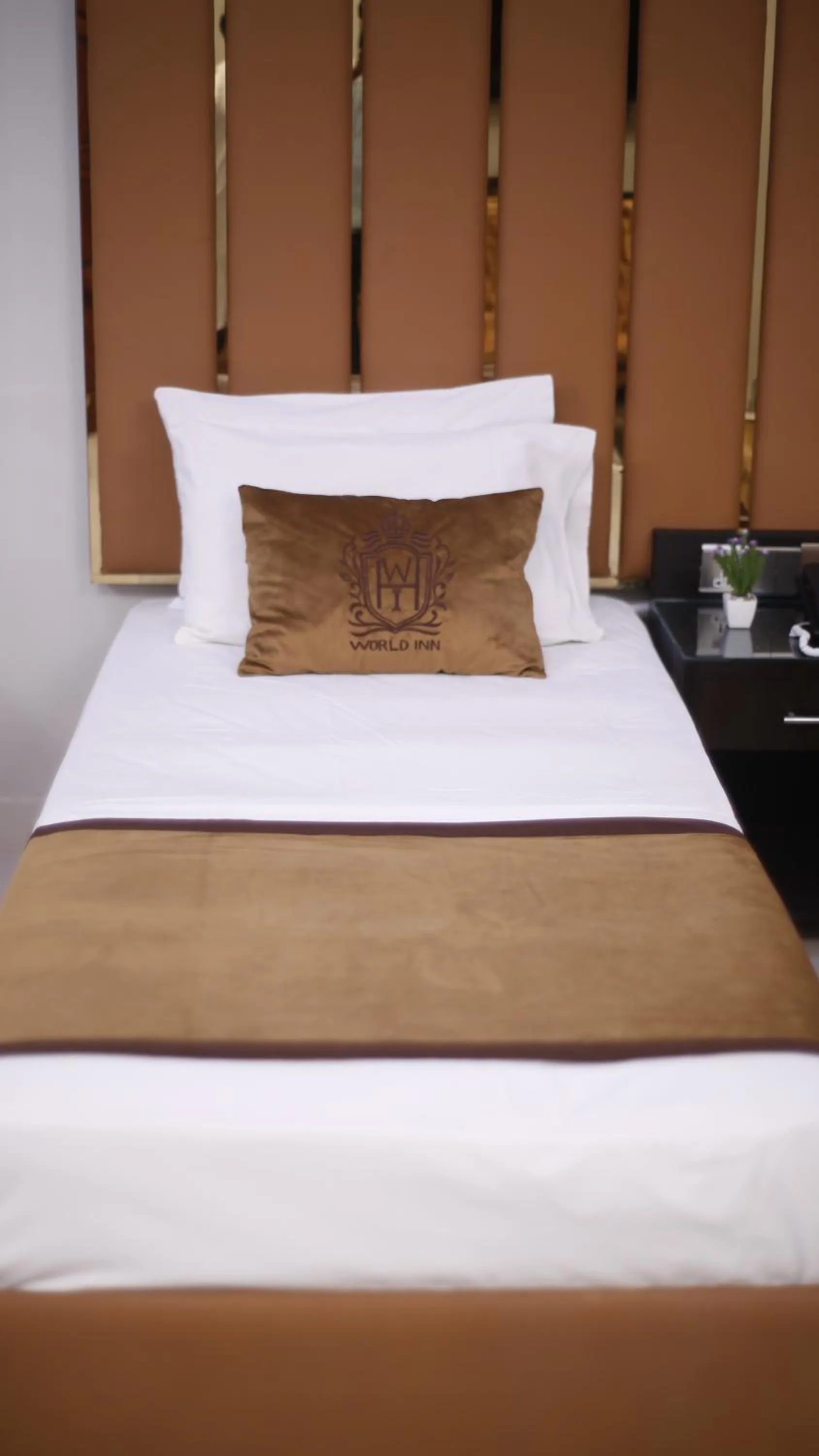 Bed in Four Squares by WI Hotel