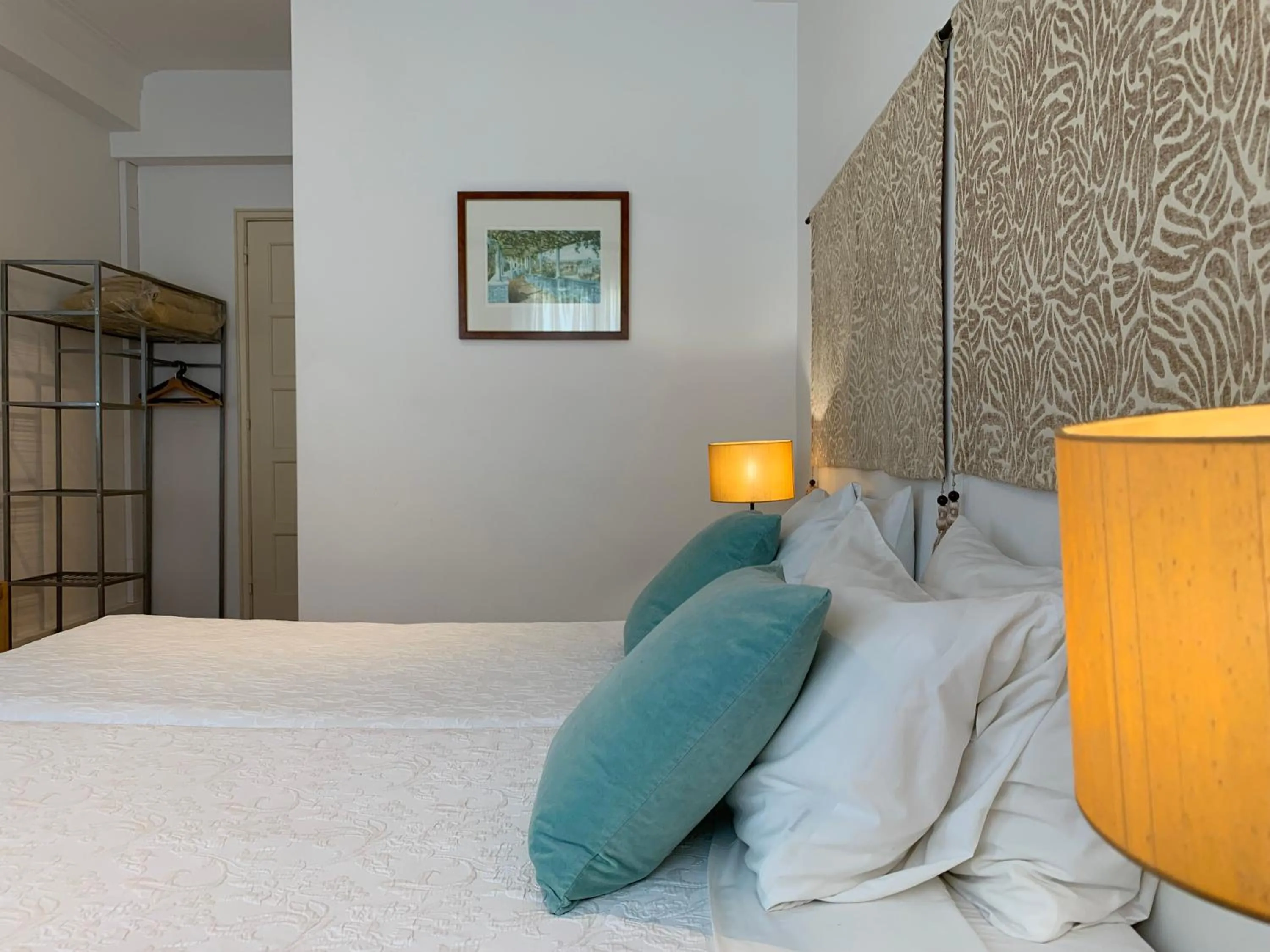 Decorative detail, Bed in Discovery Apartment Expo - Aeroporto