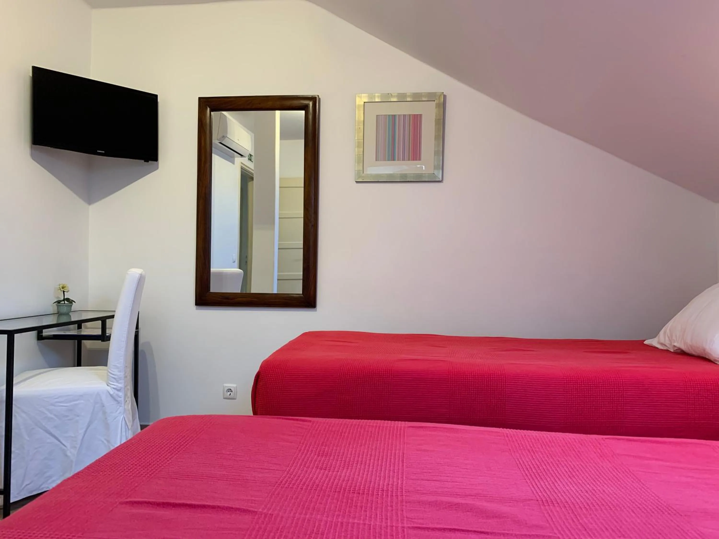 Bed in Discovery Apartment Expo - Aeroporto