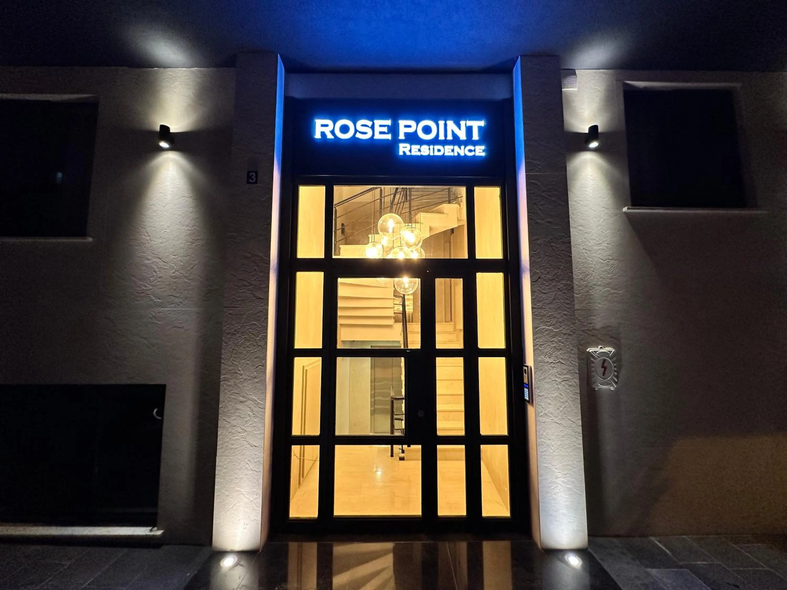 Night in Rose Point Residence
