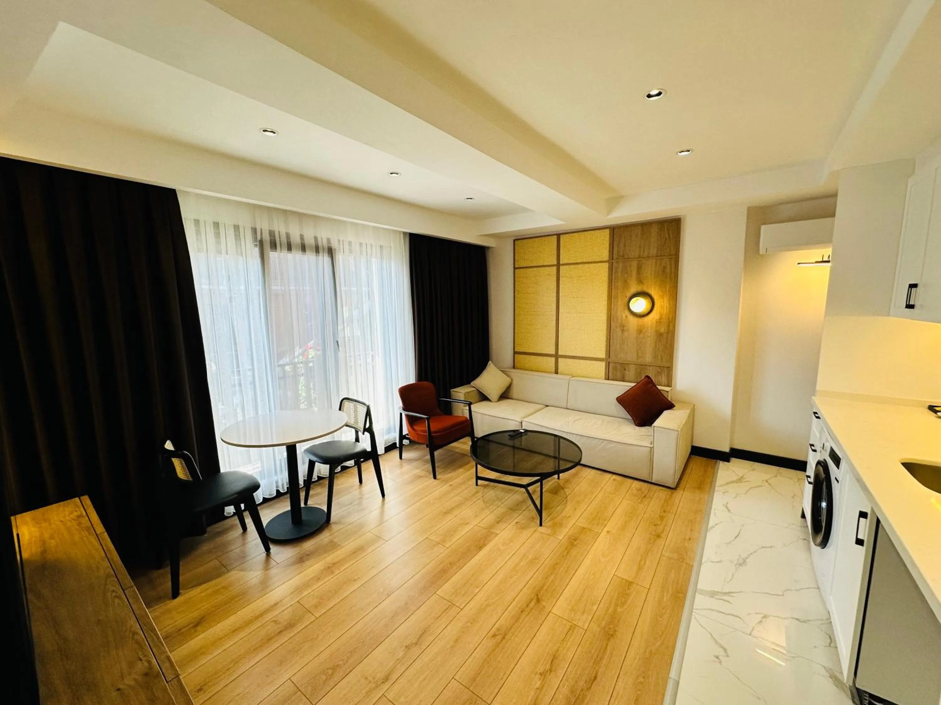 TV and multimedia, Bed in Rose Point Residence