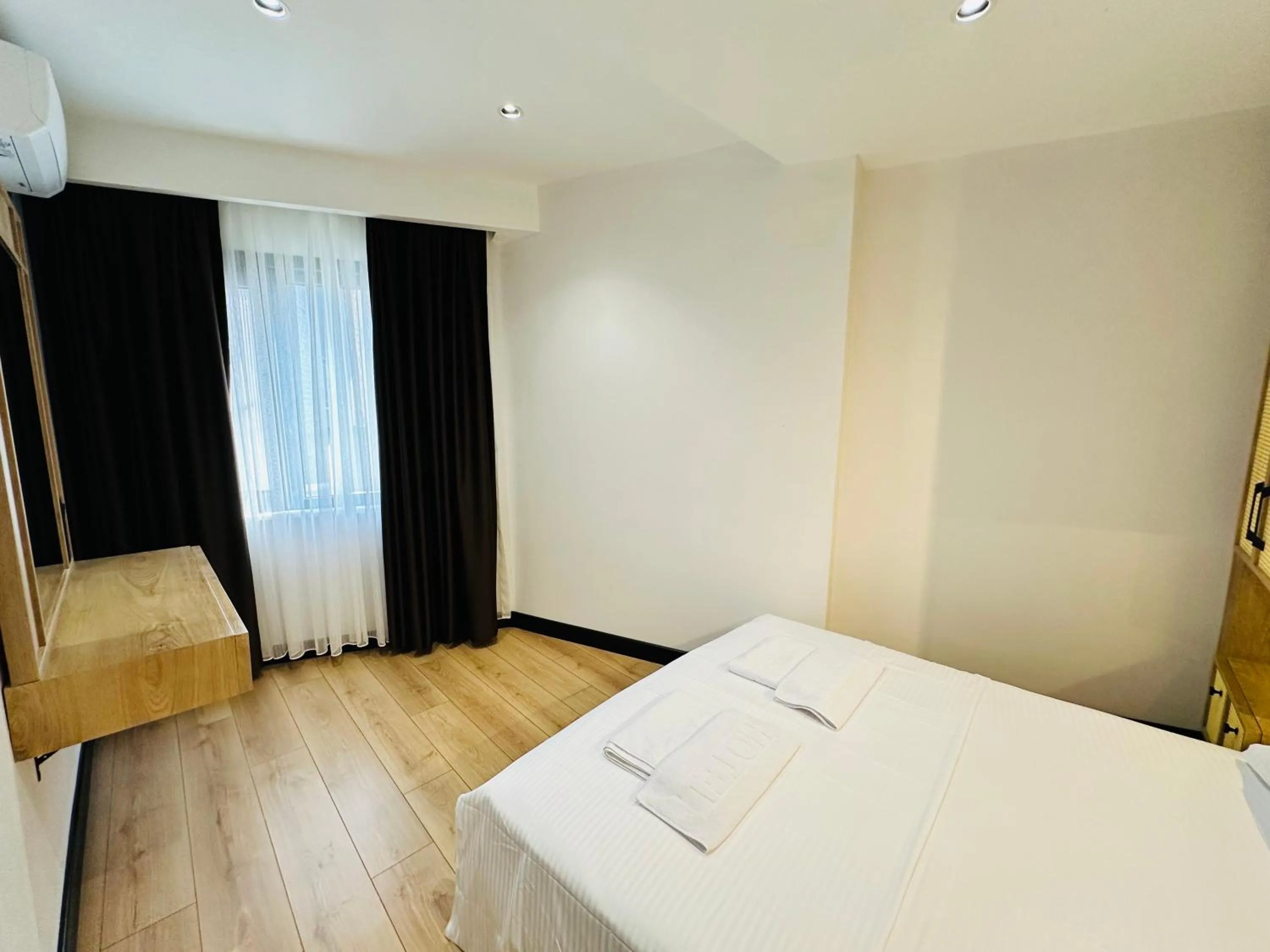 Bed in Rose Point Residence