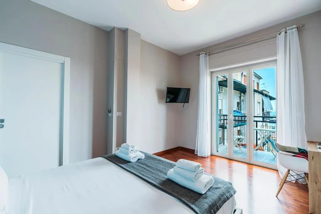 Bed in La casa di Giorgio apartment