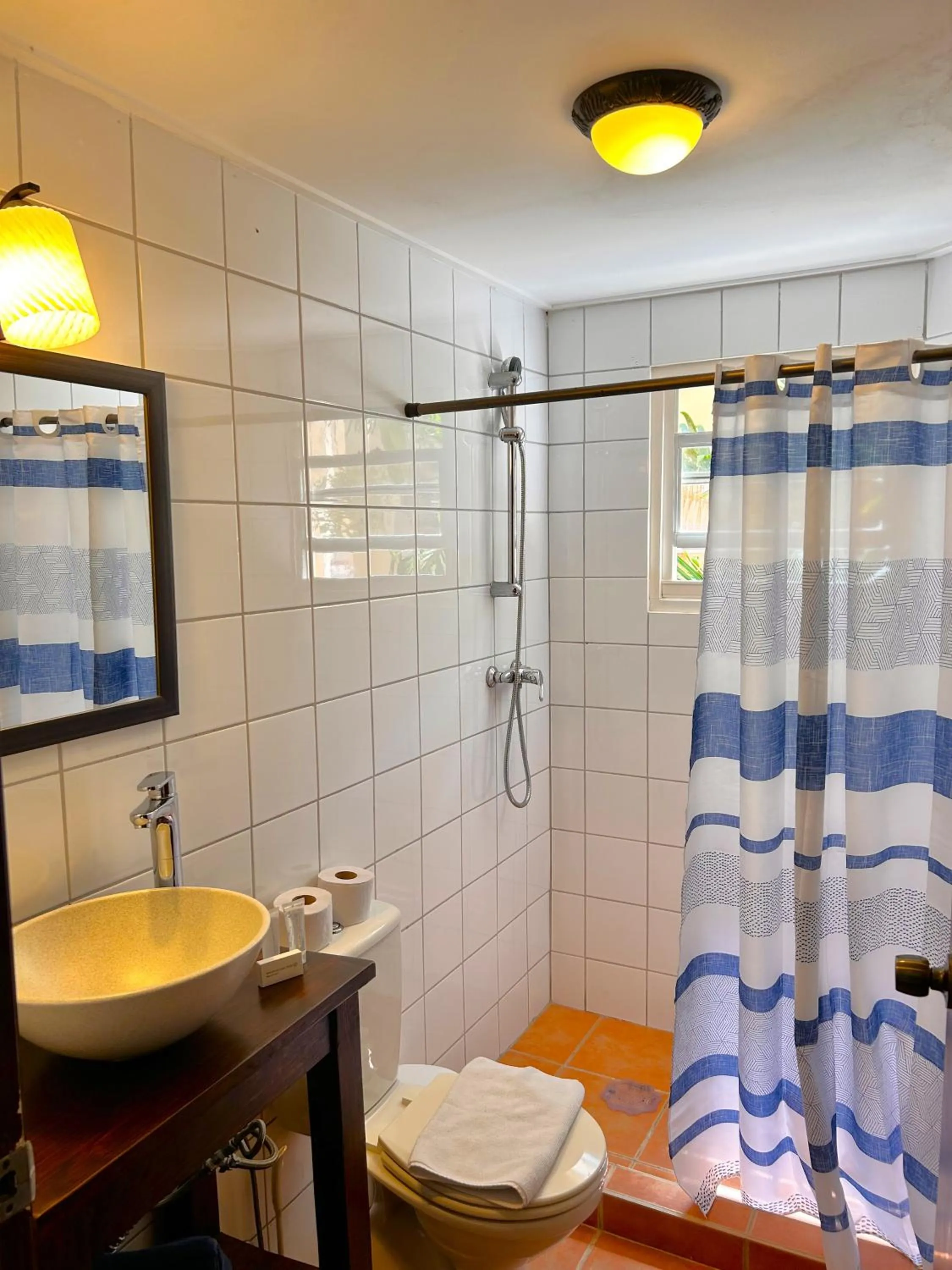 Bathroom in Lagun Blou Resort - Curacao